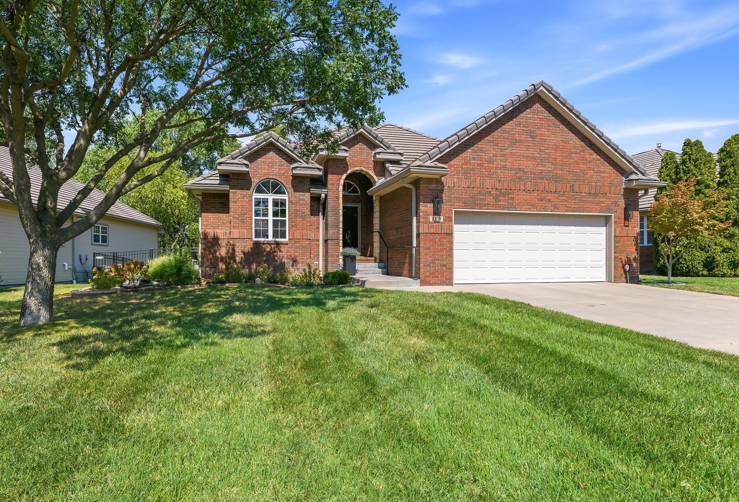 2819 N Plumthicket Circle, Wichita