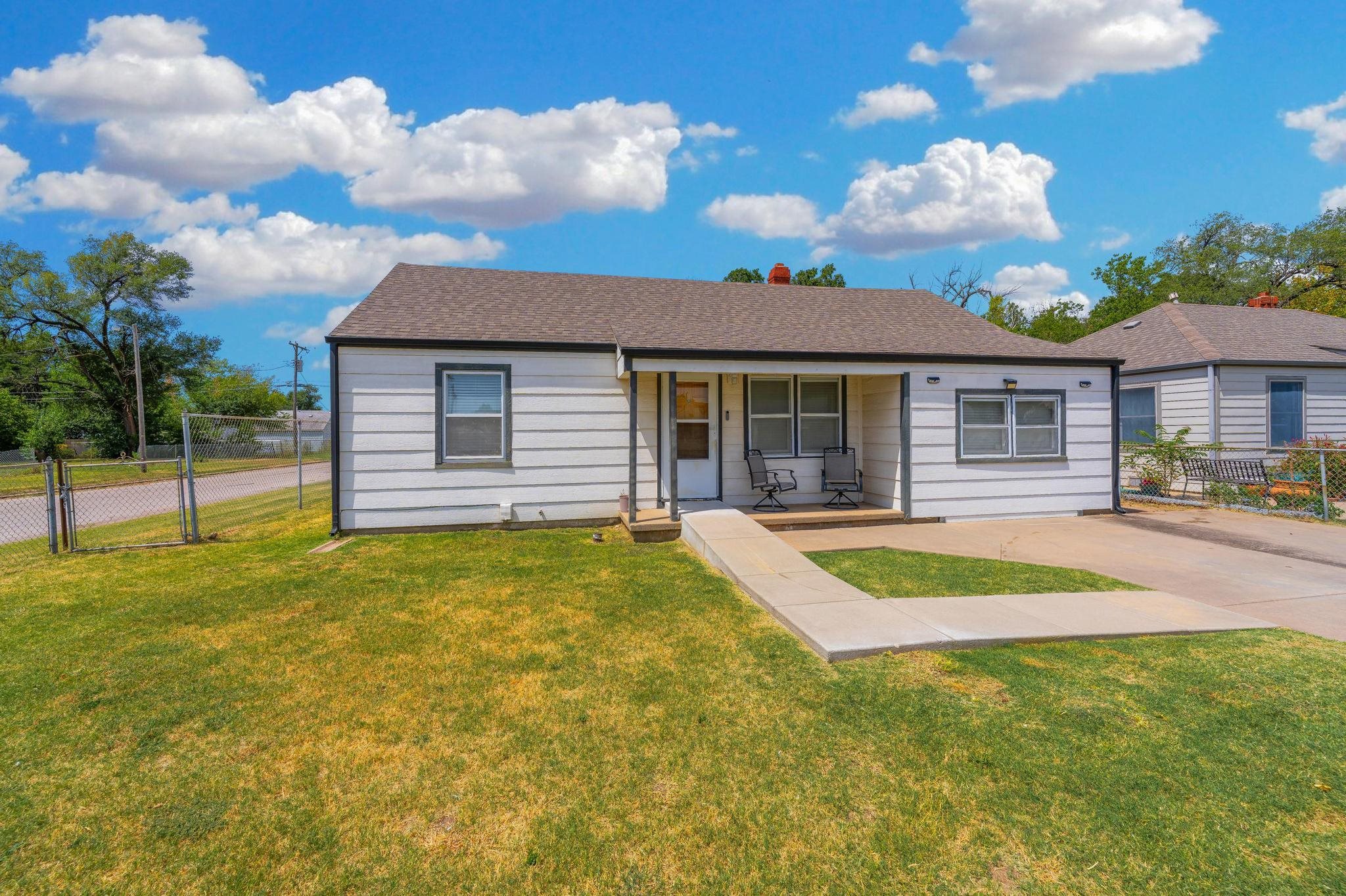 2501 N Piatt Ave, Wichita