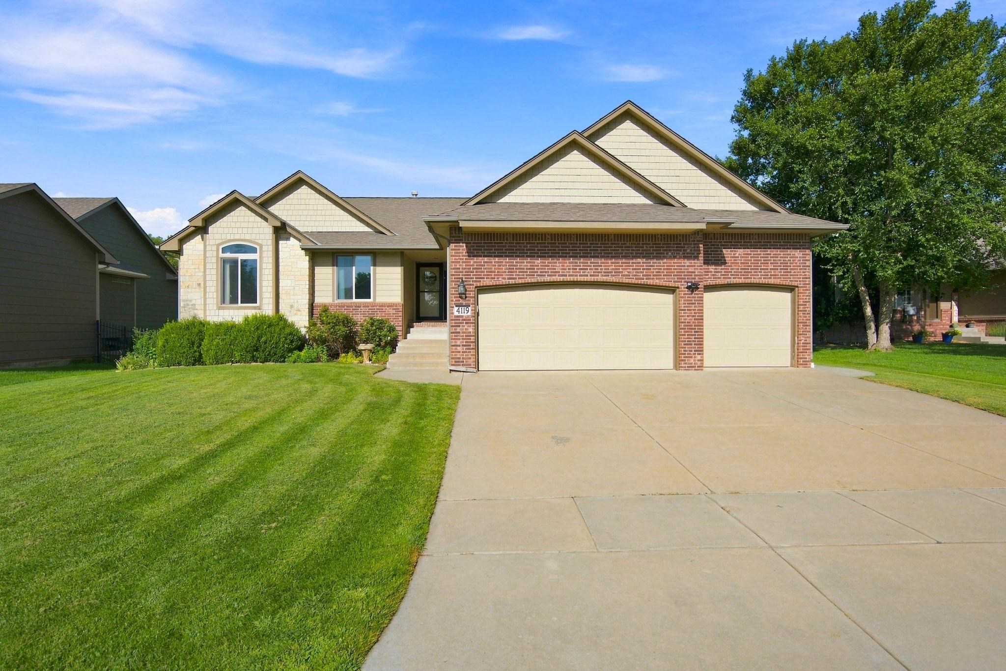 4119 N Parkdale Cir, Maize