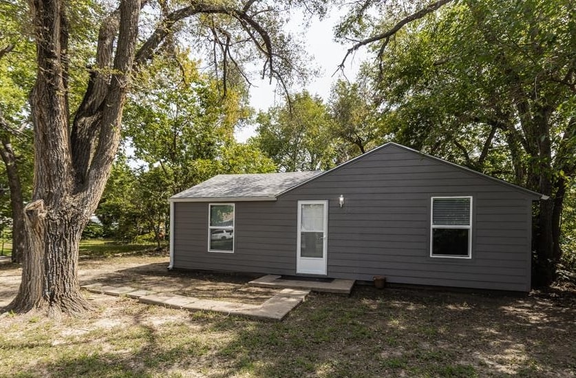 915 Maple Ave, Salina, KS, 67401