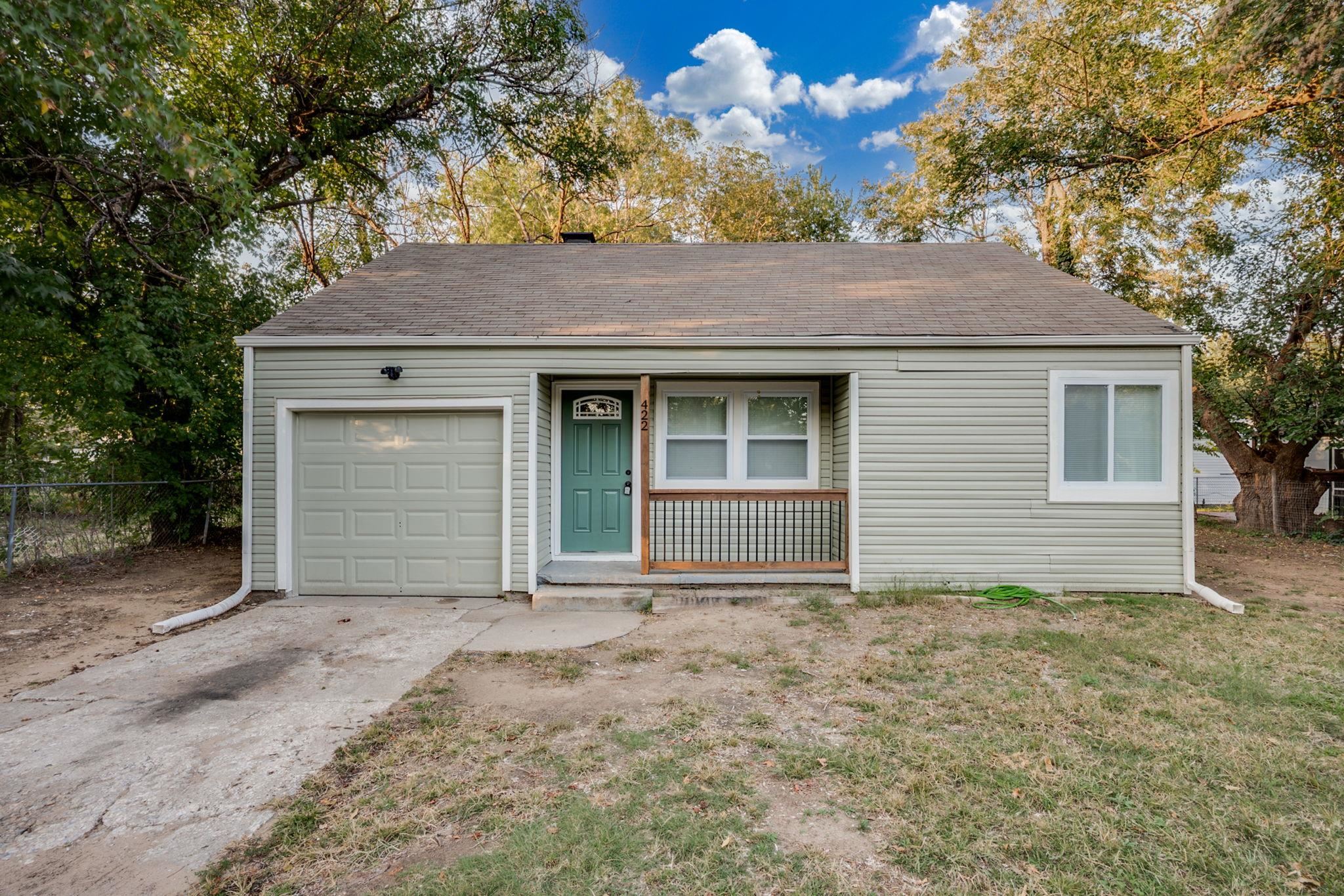 422 E Funston Ave, Wichita, KS, 67211