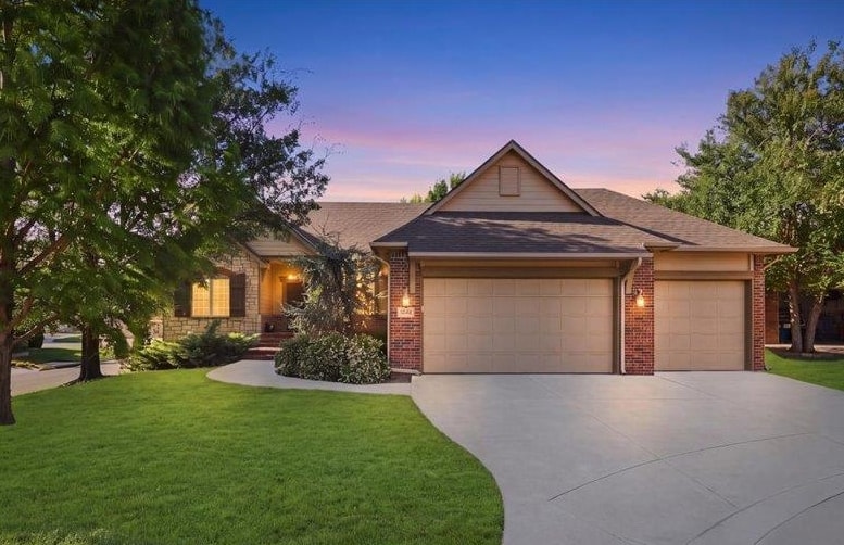 2029 N Paddock Green, Wichita