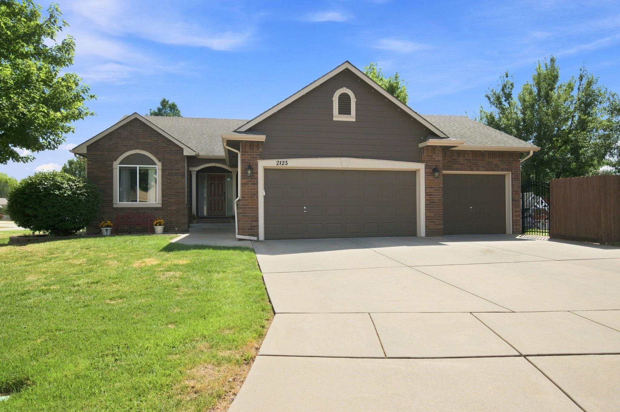 2125 E Brookstone, Derby