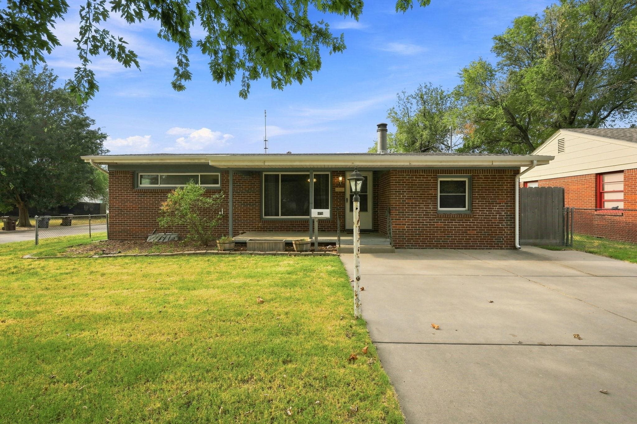 1421 E 31st St South, Wichita