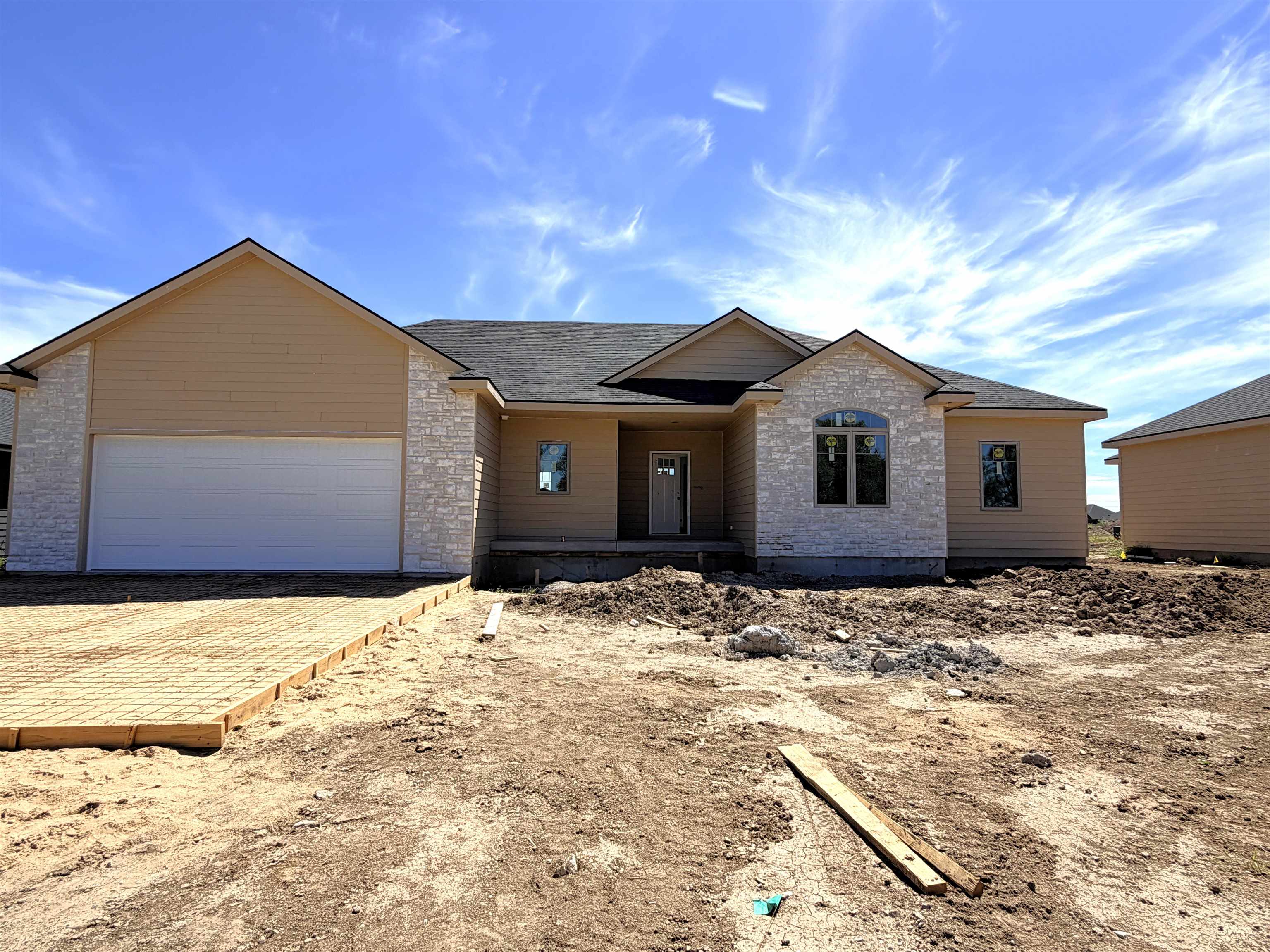 1212 North Shore Dr, Salina, KS, 67401