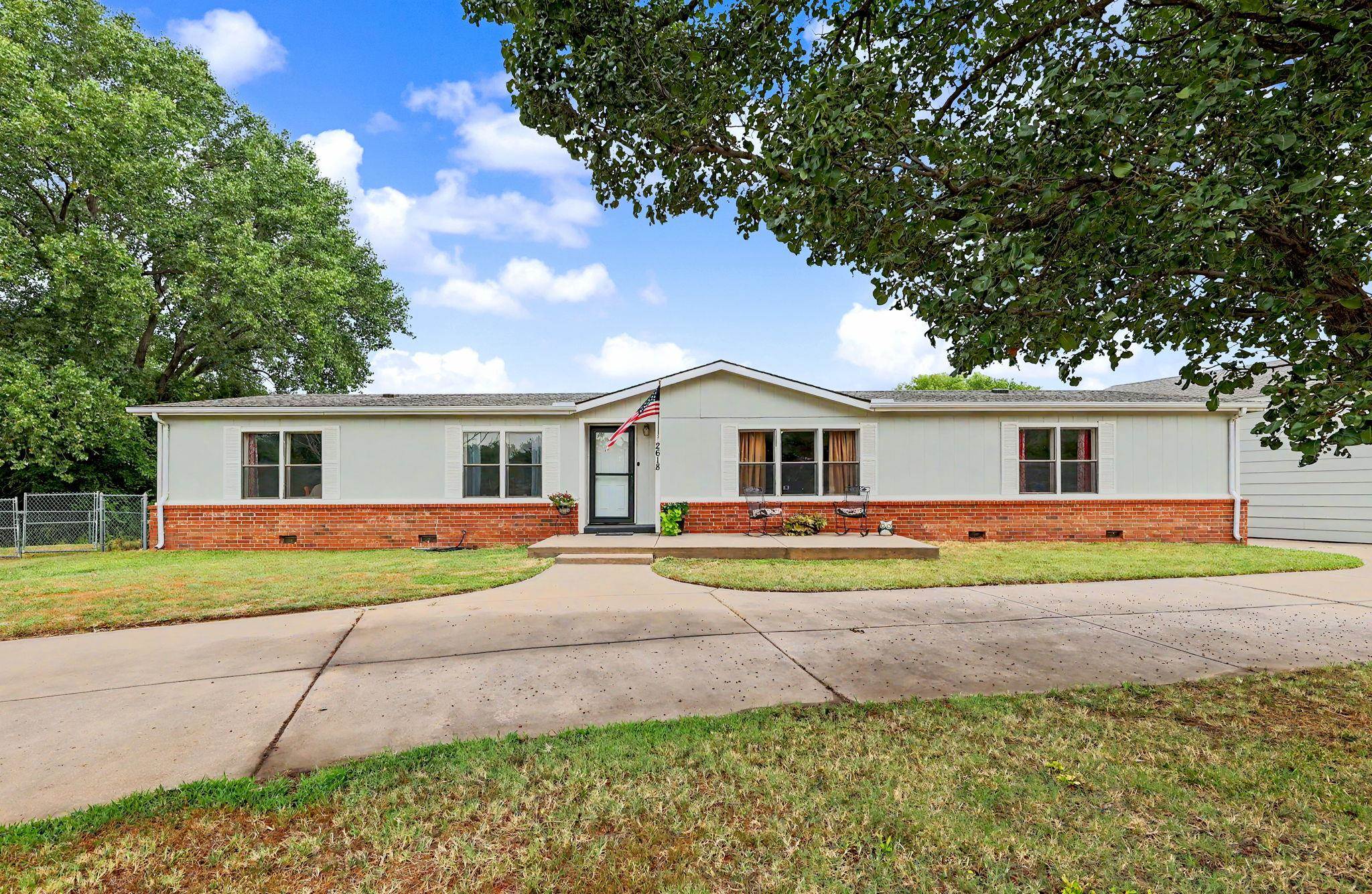 2618 W Angel, Wichita