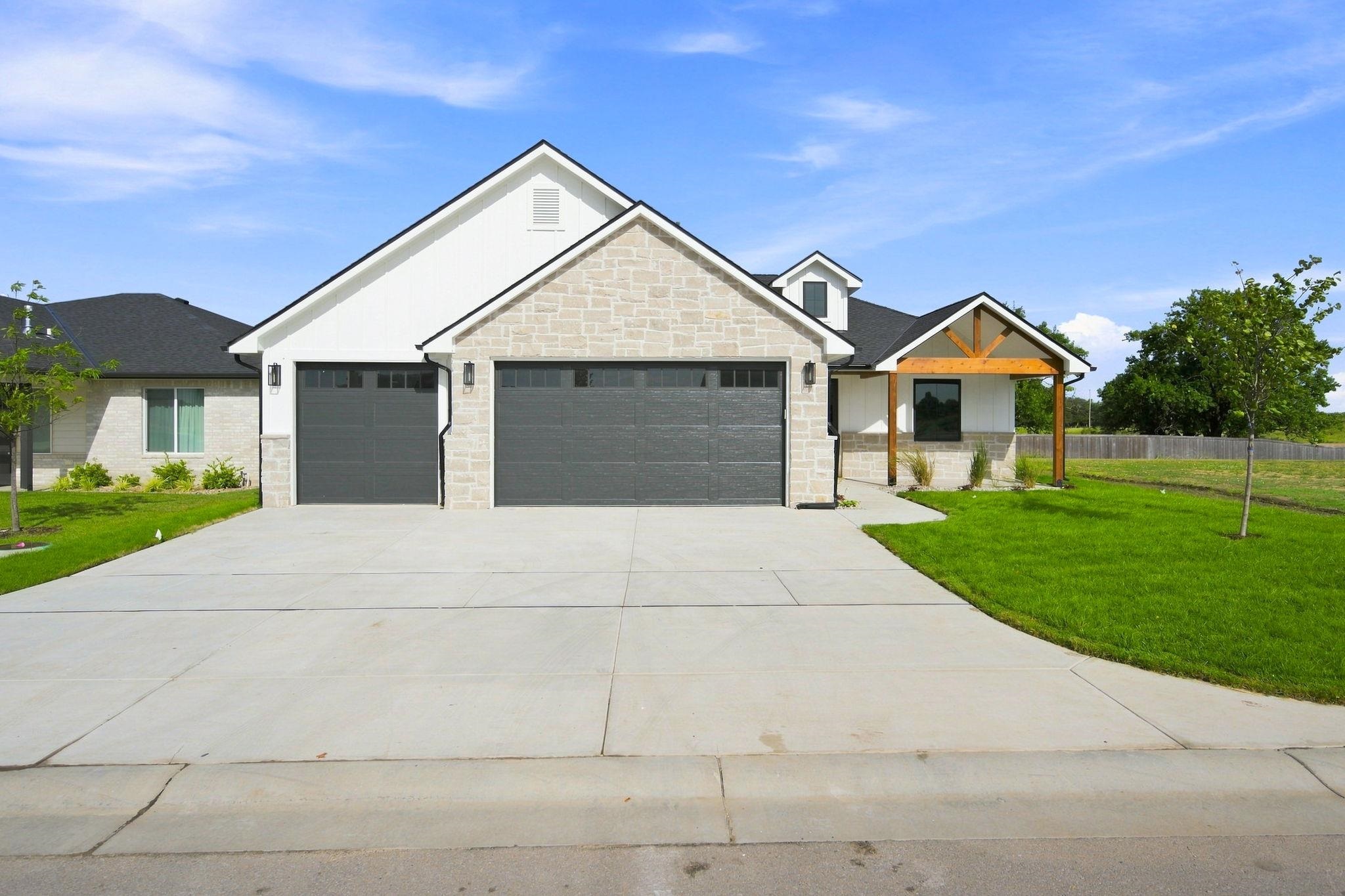 861 N Speyside, Andover