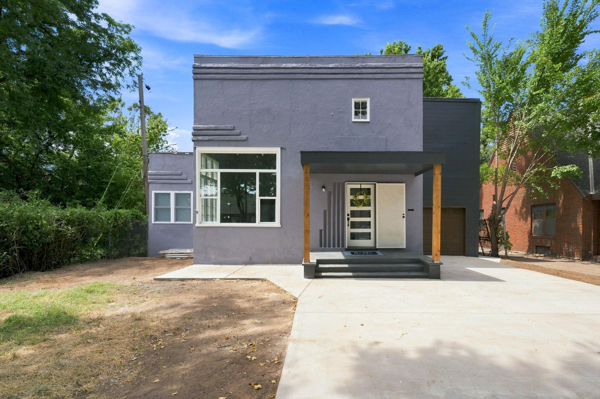617 N Bluff, Wichita