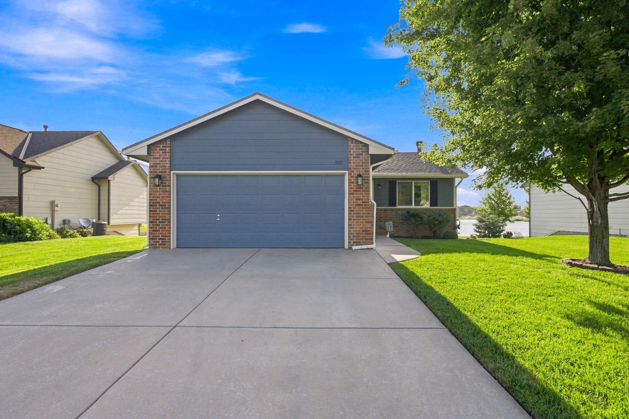 1910 N Bellick St, Wichita