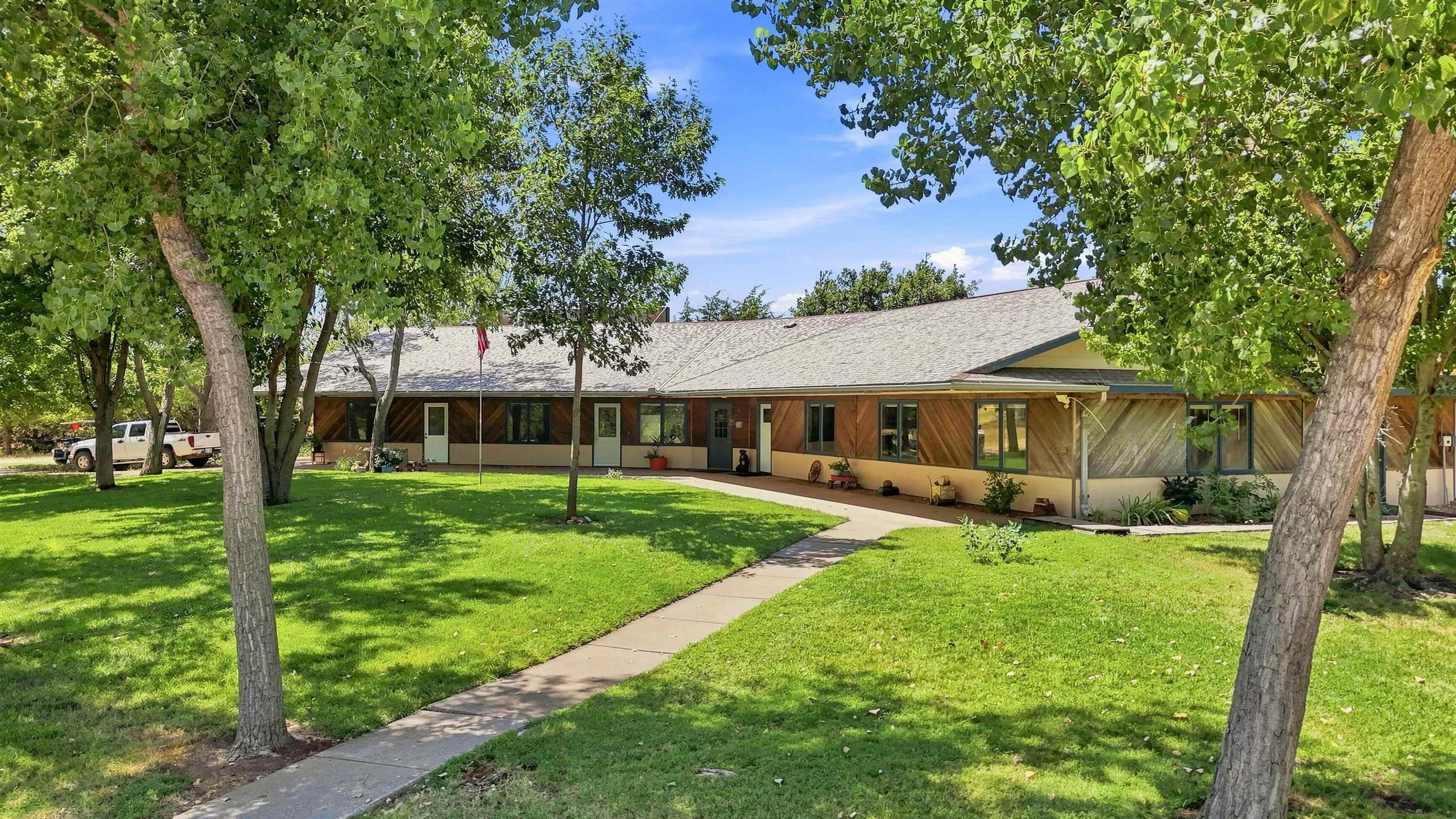 1691 W Ashleigh Ln, Milton, KS, 67106
