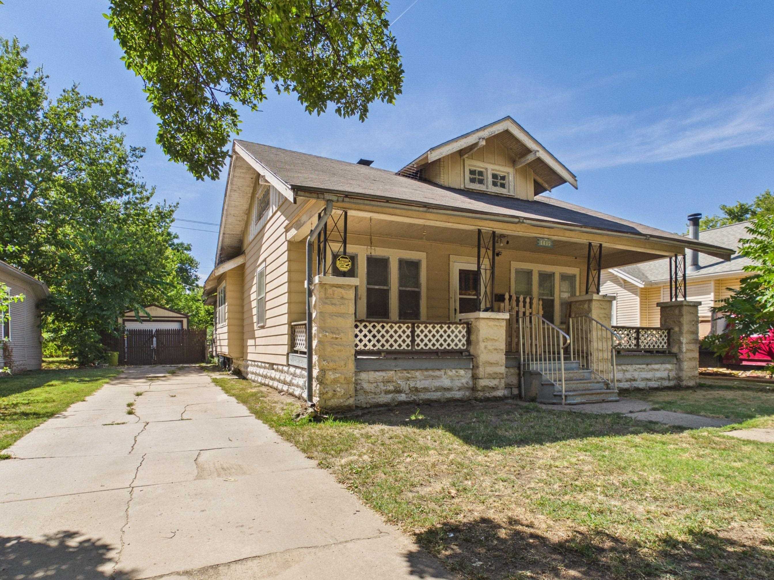 1417 S Main St, Wichita