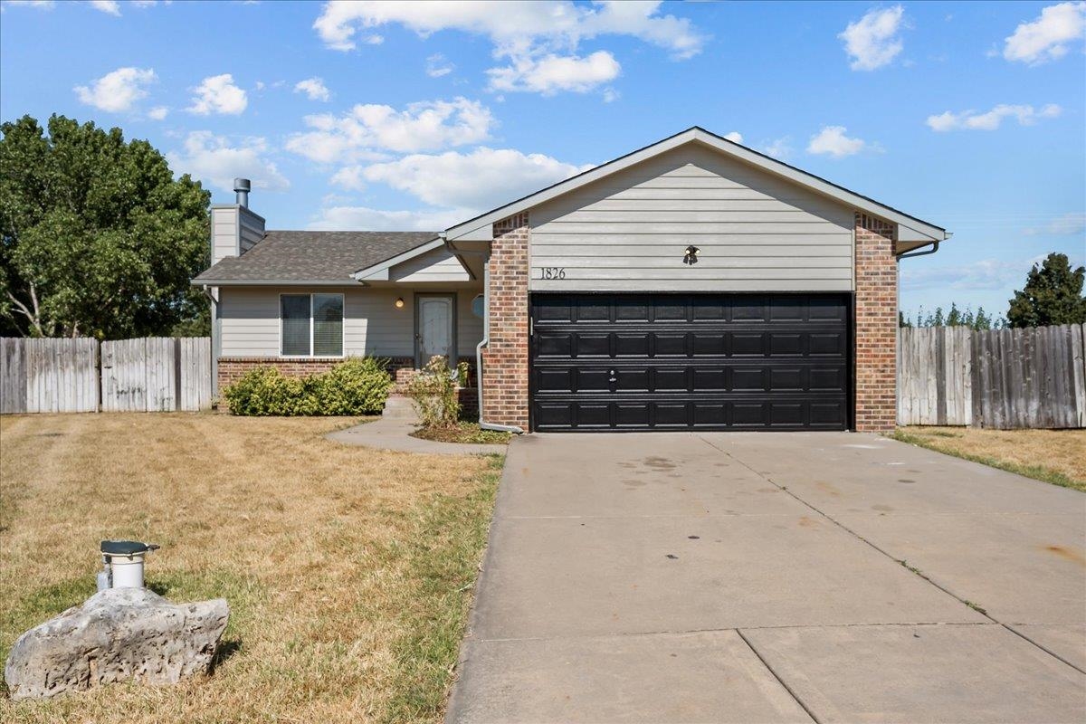 1826 N Nickelton Ct, Wichita