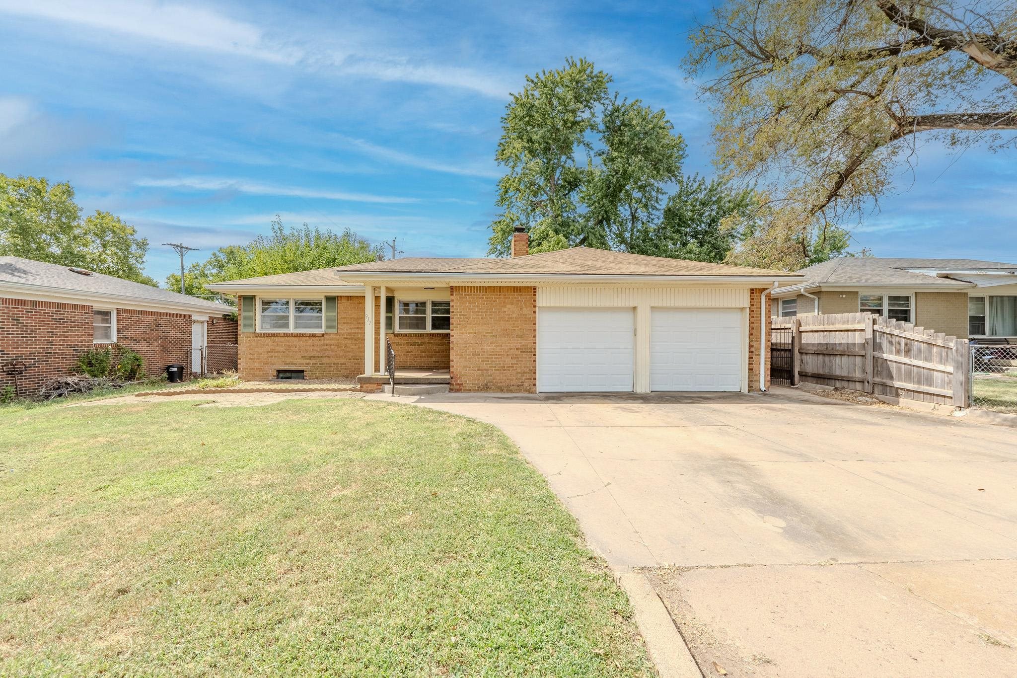 917 W Grand, Haysville