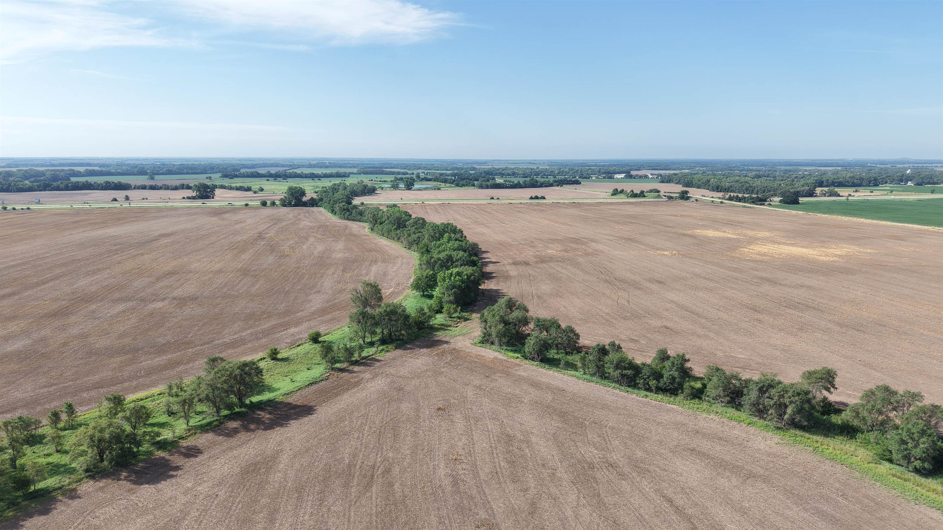 00000 Barn Road, Solomon, KS, 67480
