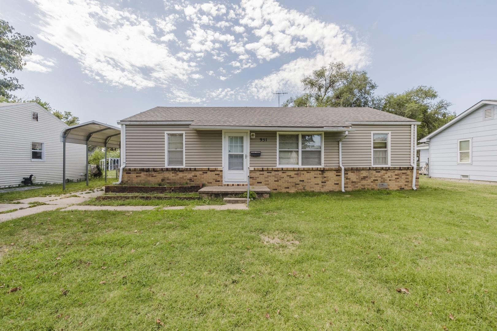 951 N Derby, Derby