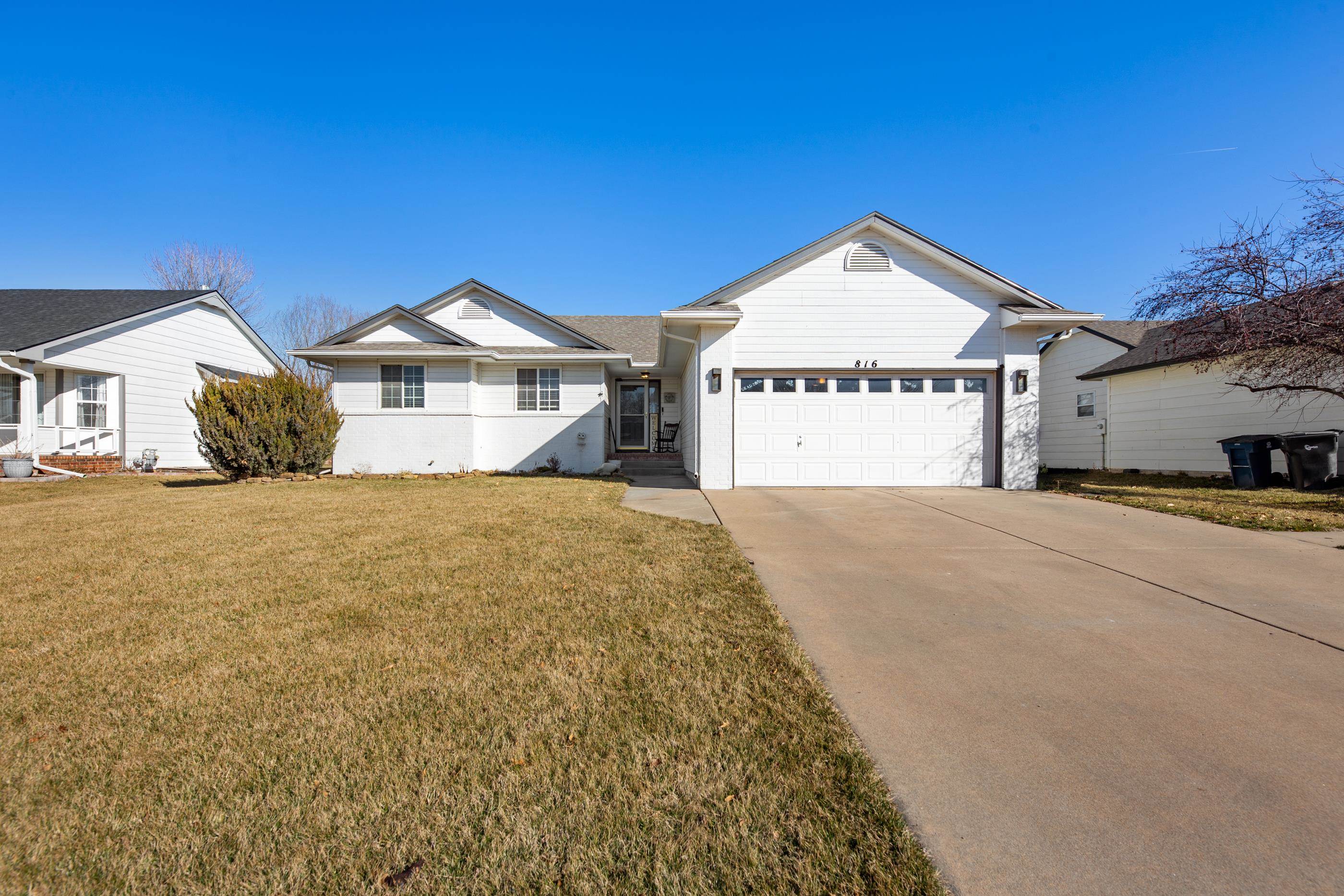 816 Country Ln., Newton