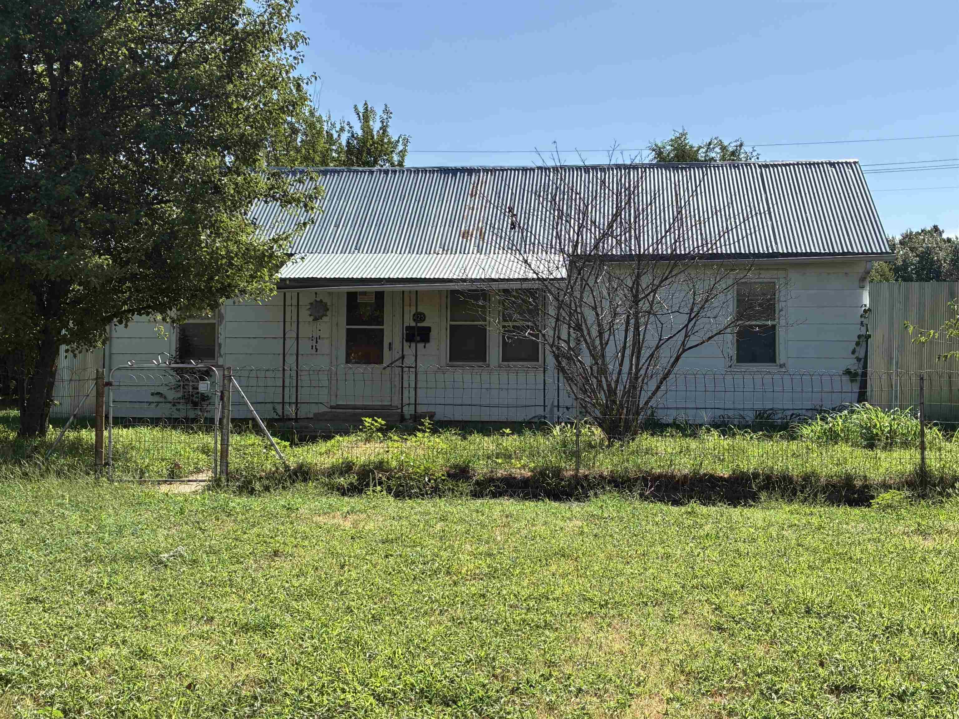 425 S Kansas Ave, Anthony, KS, 67003