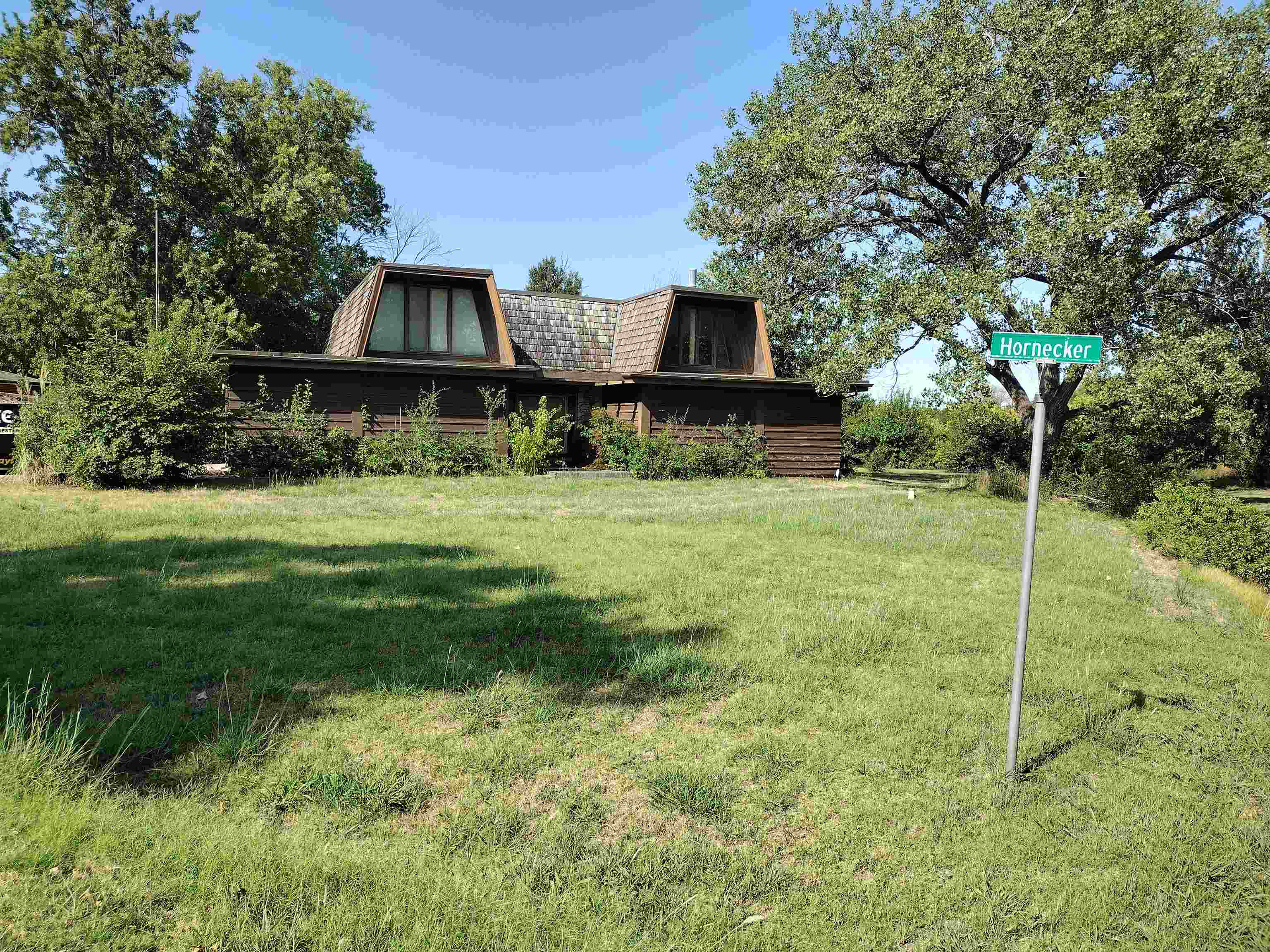 1401 S Hornecker, Wichita