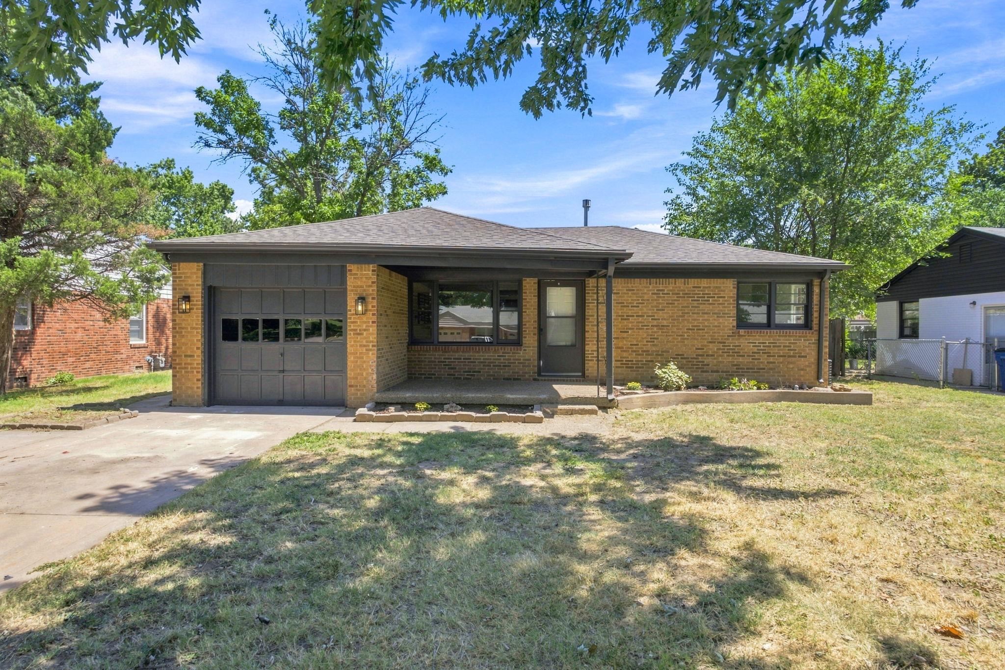 2902 S Washington Ave, Wichita, KS, 67216