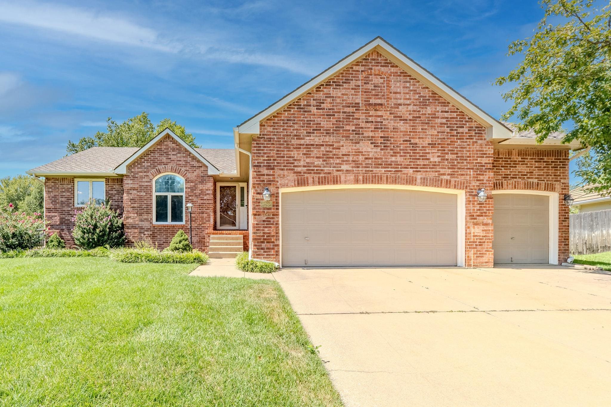 2413 N Watersedge Ct., Wichita