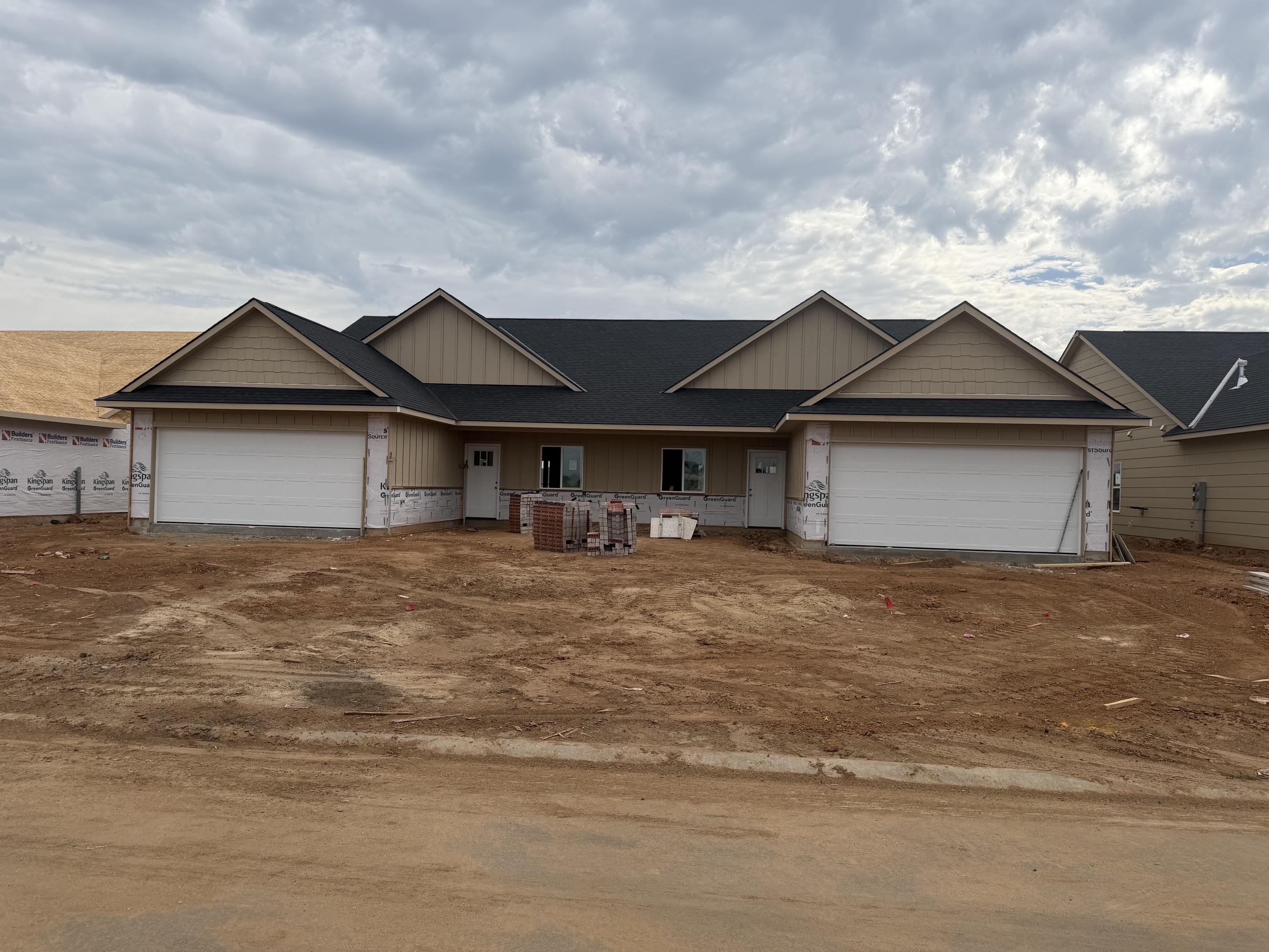 814 N Wheatland St Unit 100, Wichita