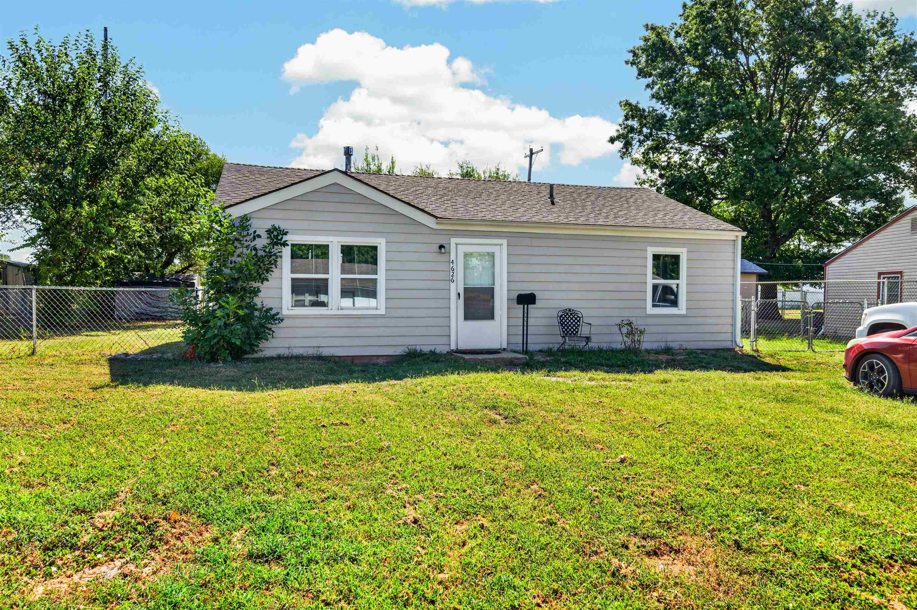 4626 S Hemlock Ave, Wichita