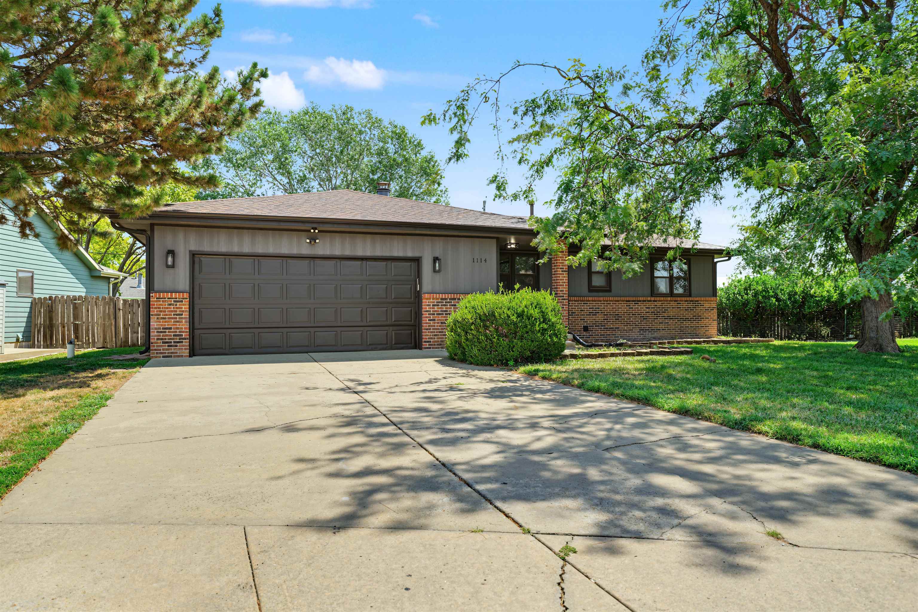 1114 Revere Dr, Salina, KS, 67401 photo 2