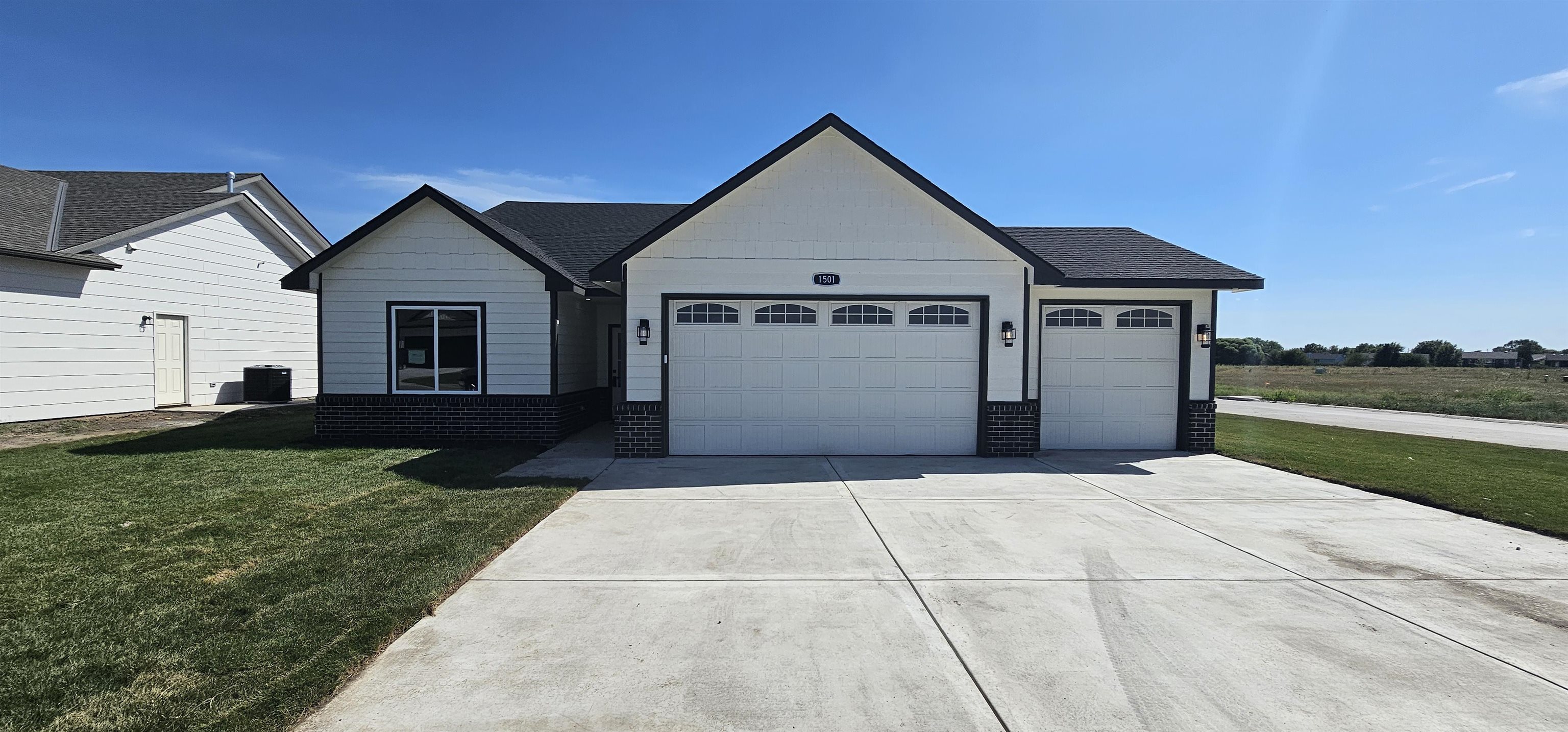 1501 E Midway Ct, Valley Center