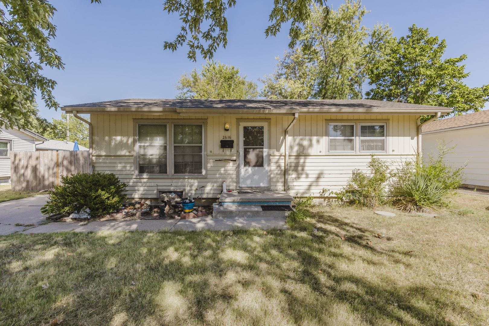 2616 S Oak, Wichita