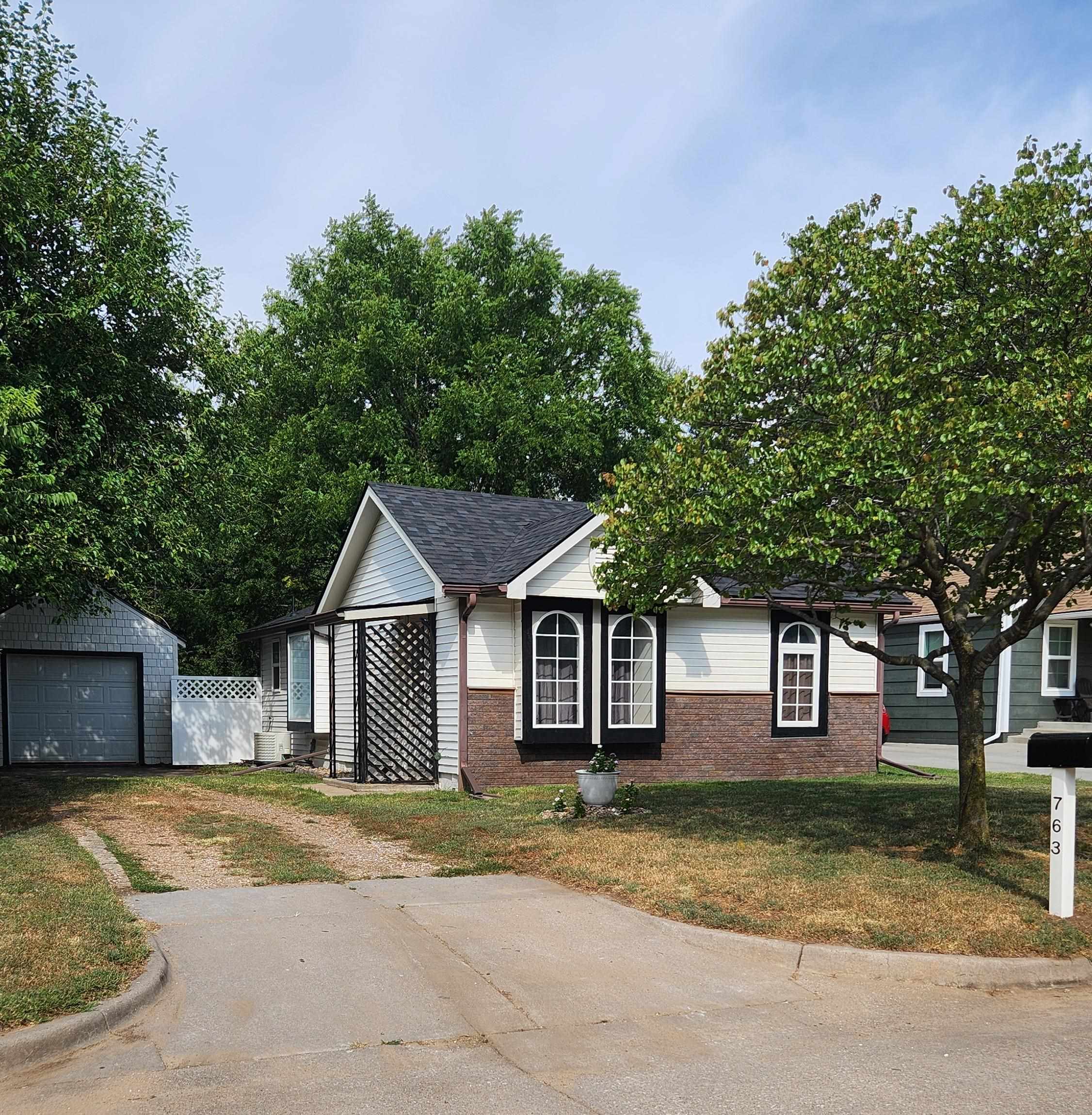 763 N Custer Ave, Wichita