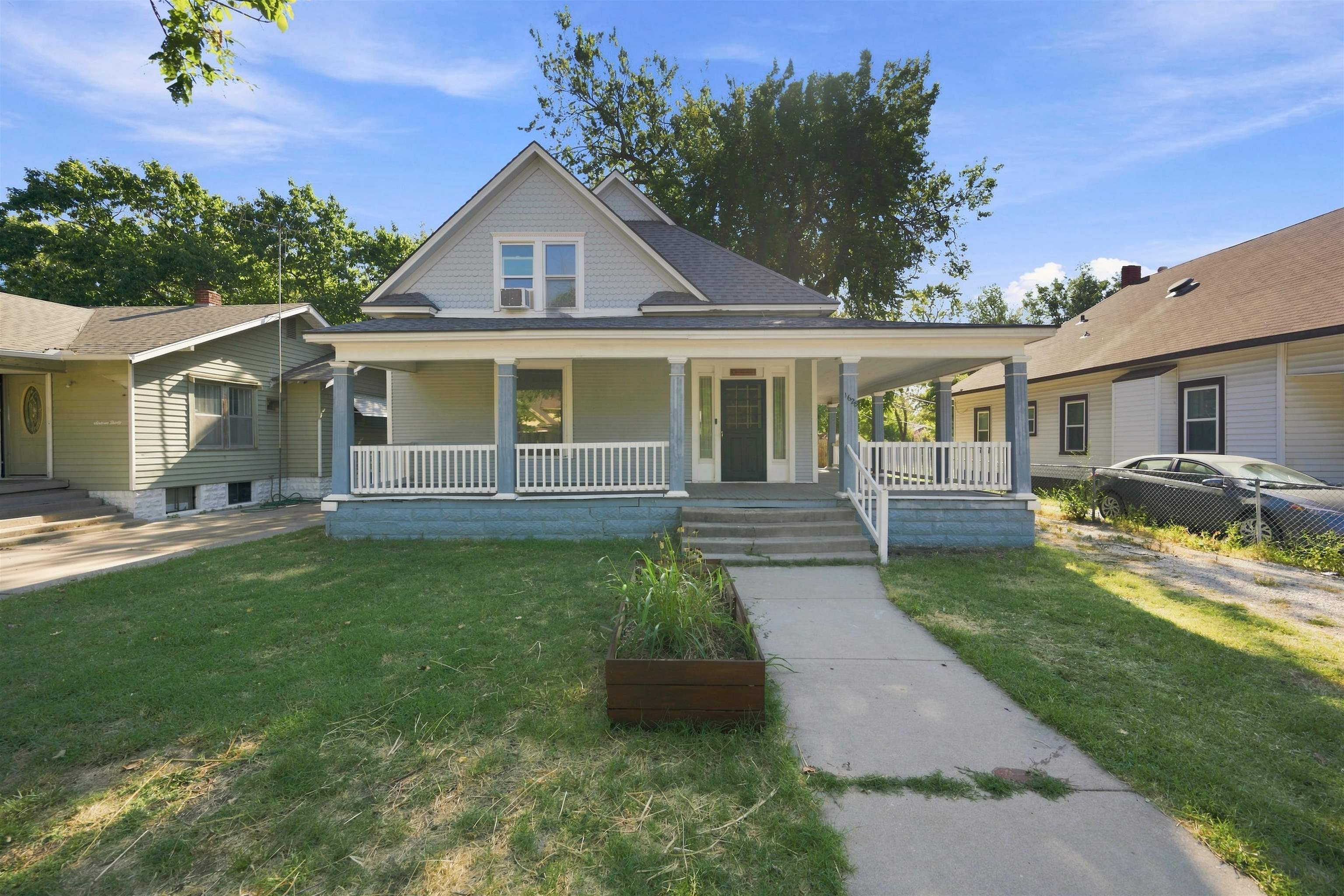 1628 N Waco, Wichita