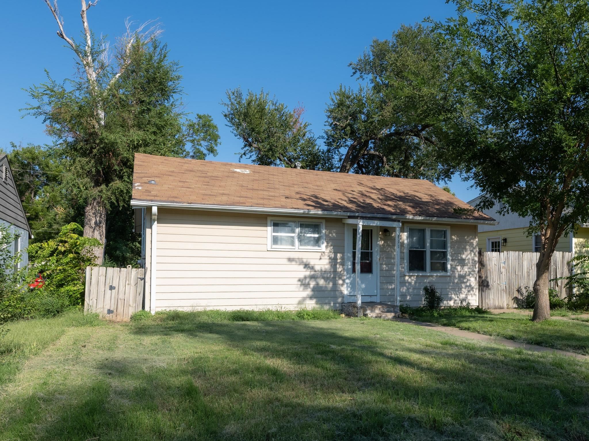 411 S Connecticut Ave, Salina