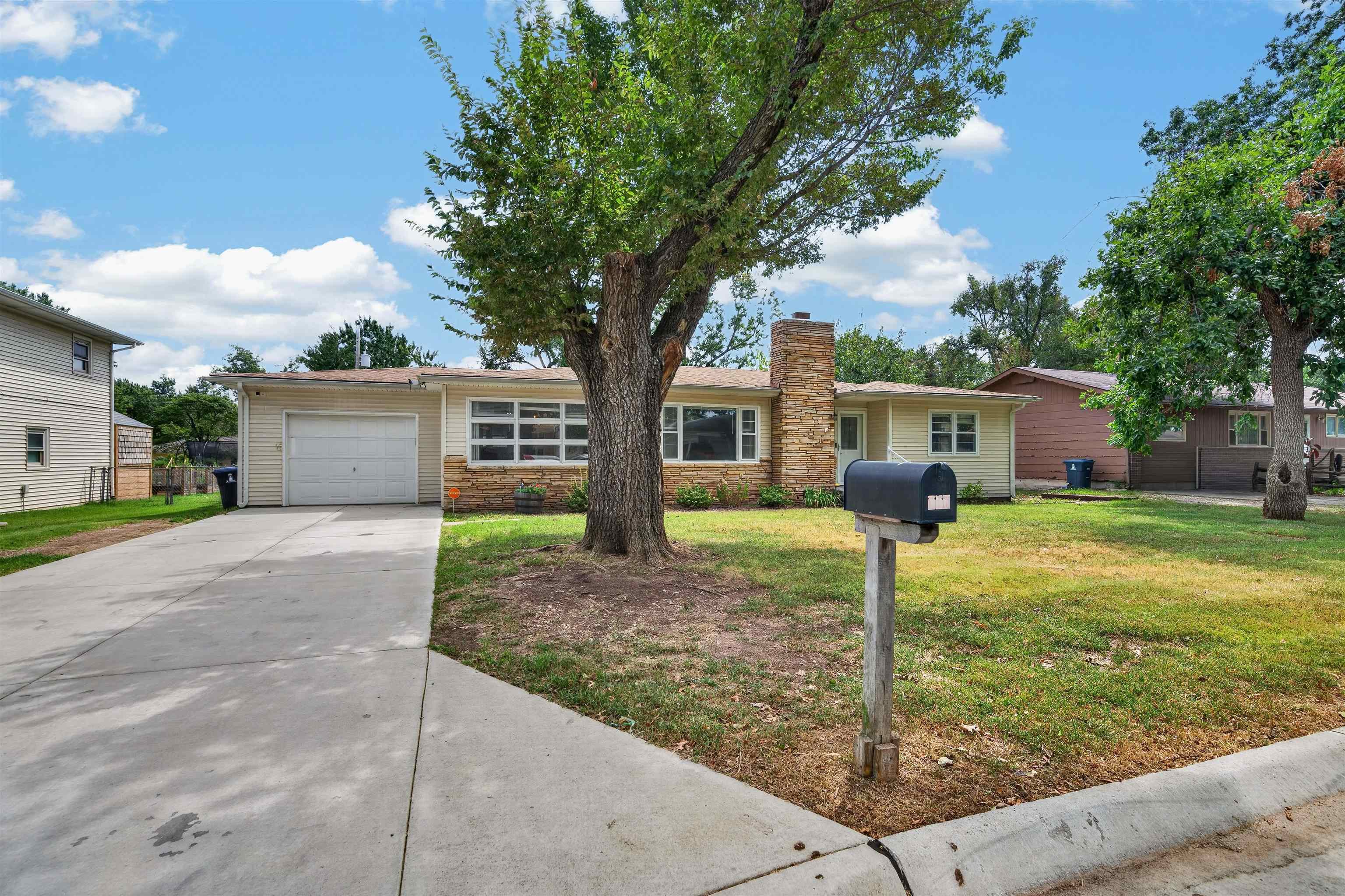 336 Hunton Rd, El Dorado