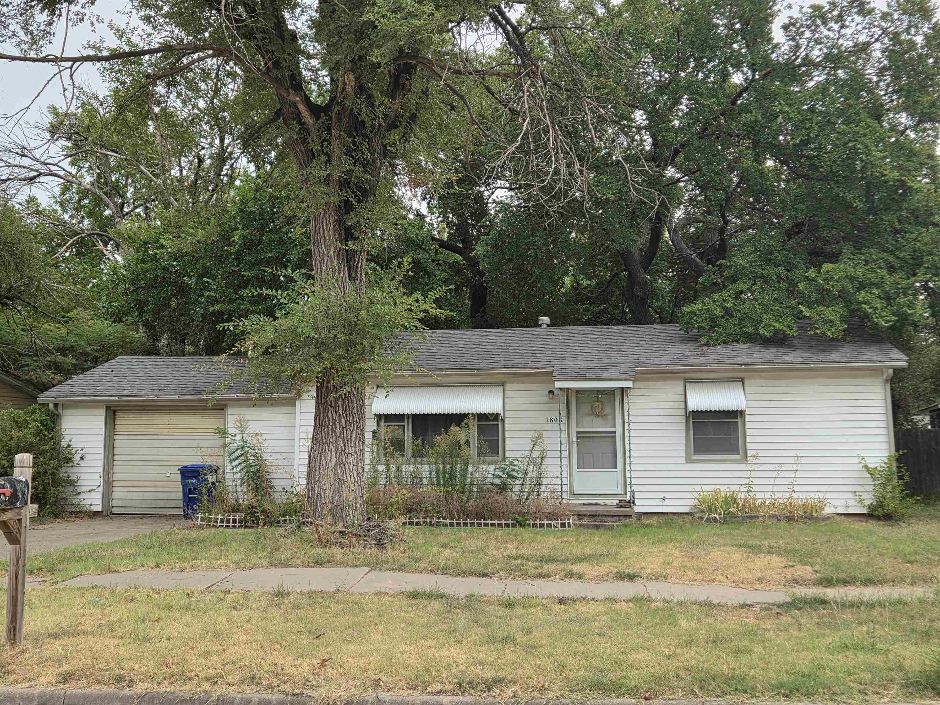 1808 S Saint Paul, Wichita