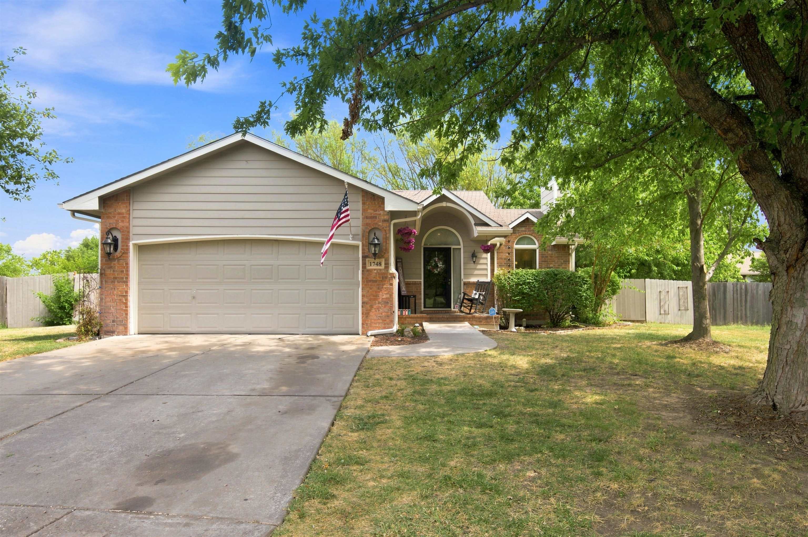 1748 N Basswood Ct, Andover