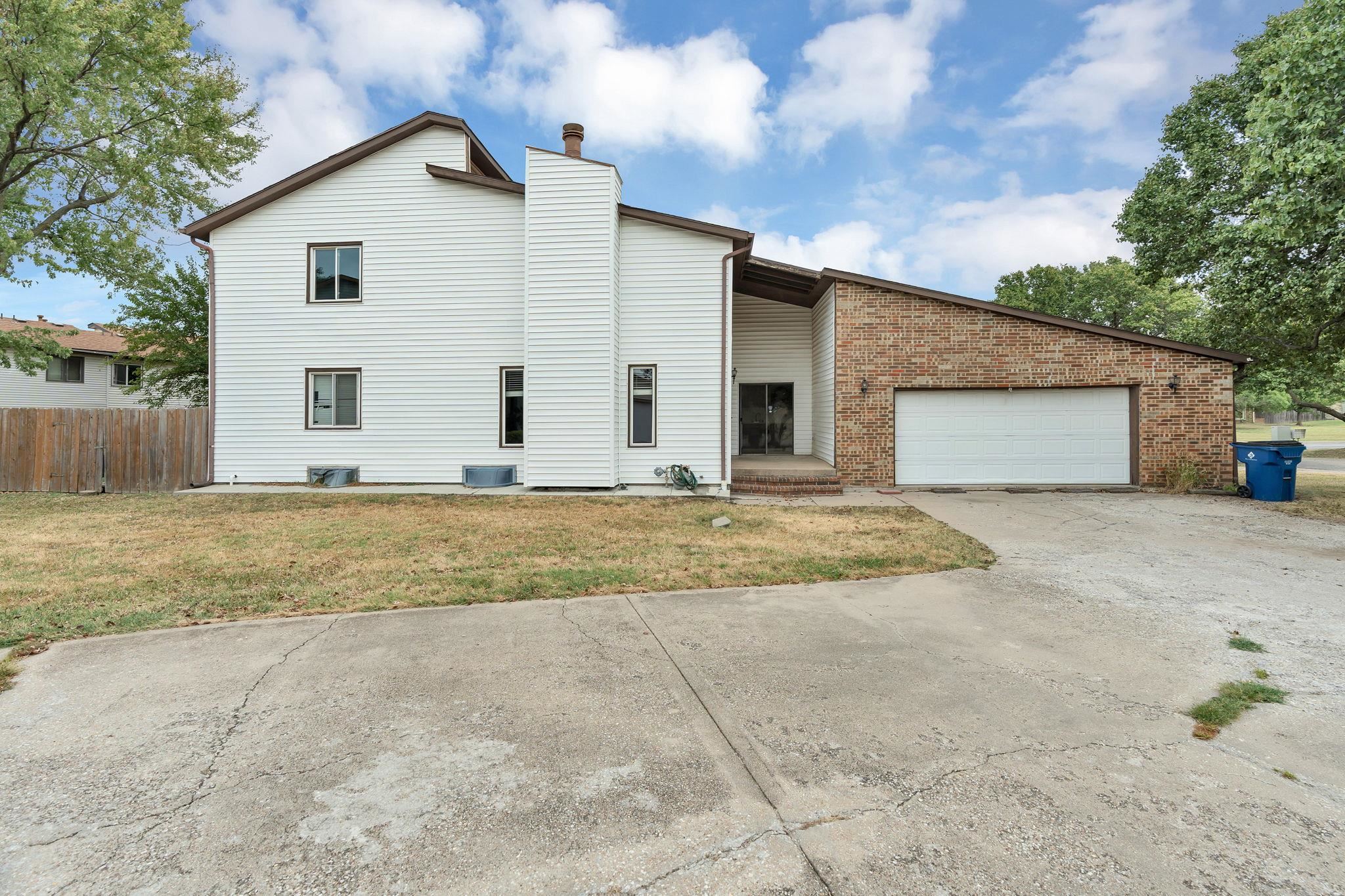 2403 N Walden Dr. #701, Wichita