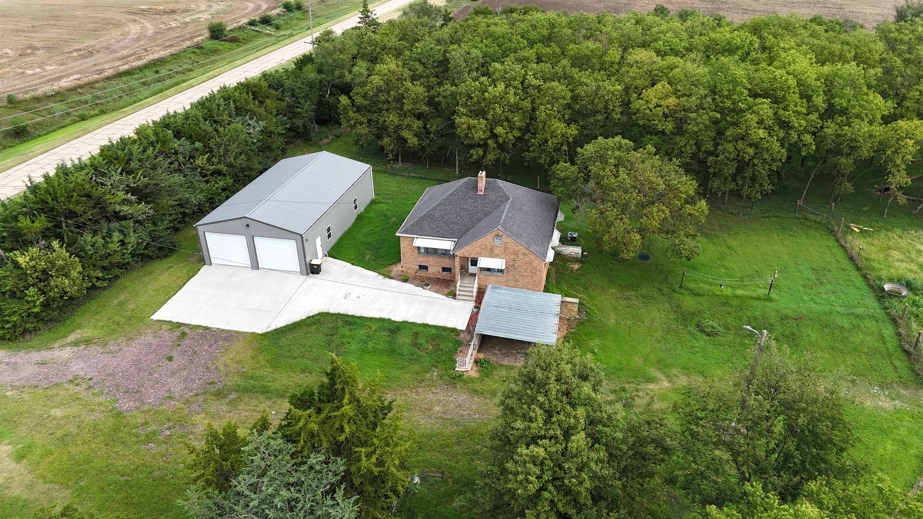 1465 170 Rd, Belleville