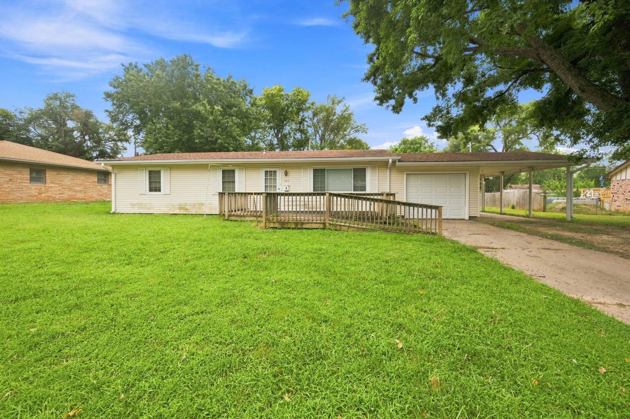 225 Belair St, El Dorado