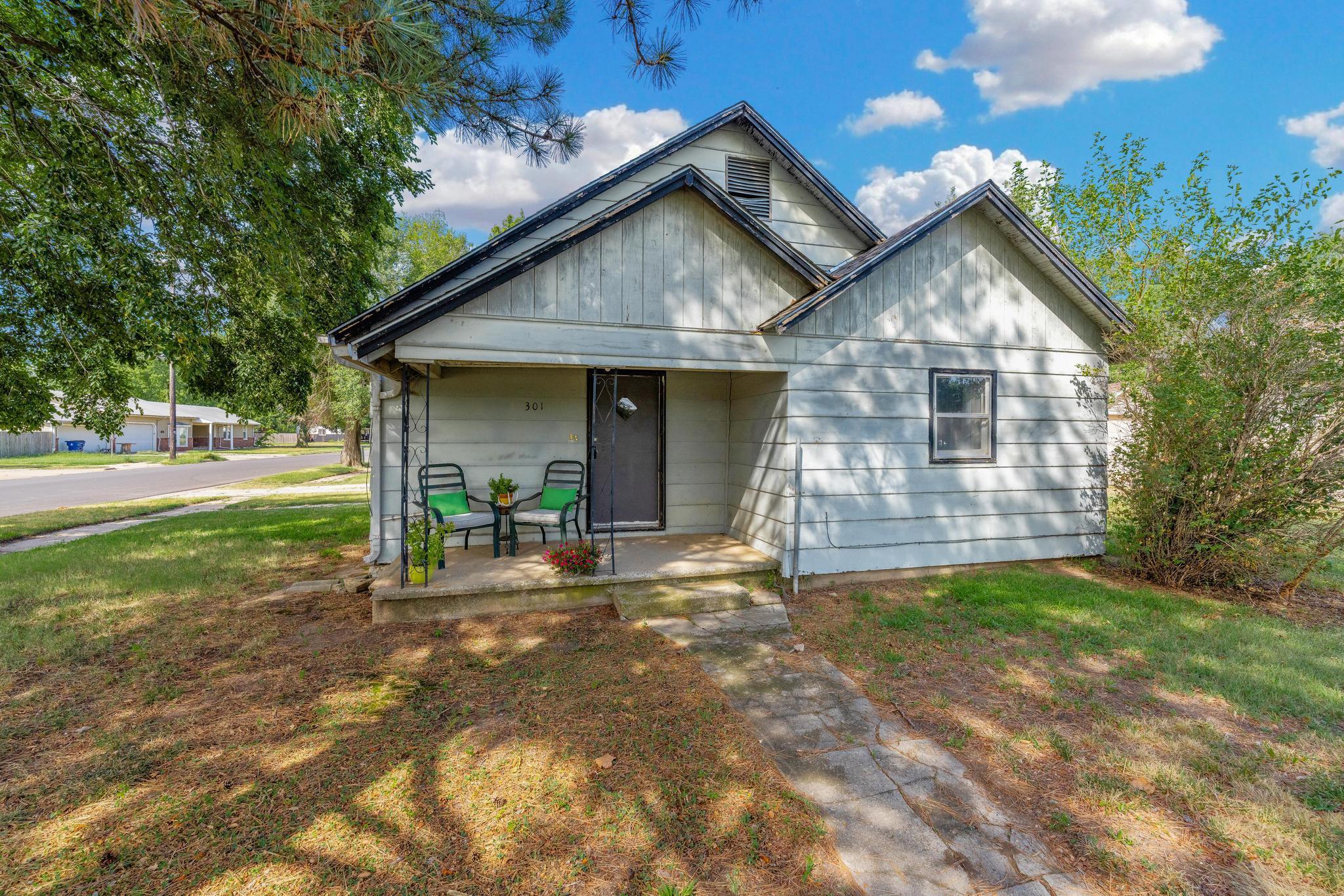 301 N Lincoln St, Cheney