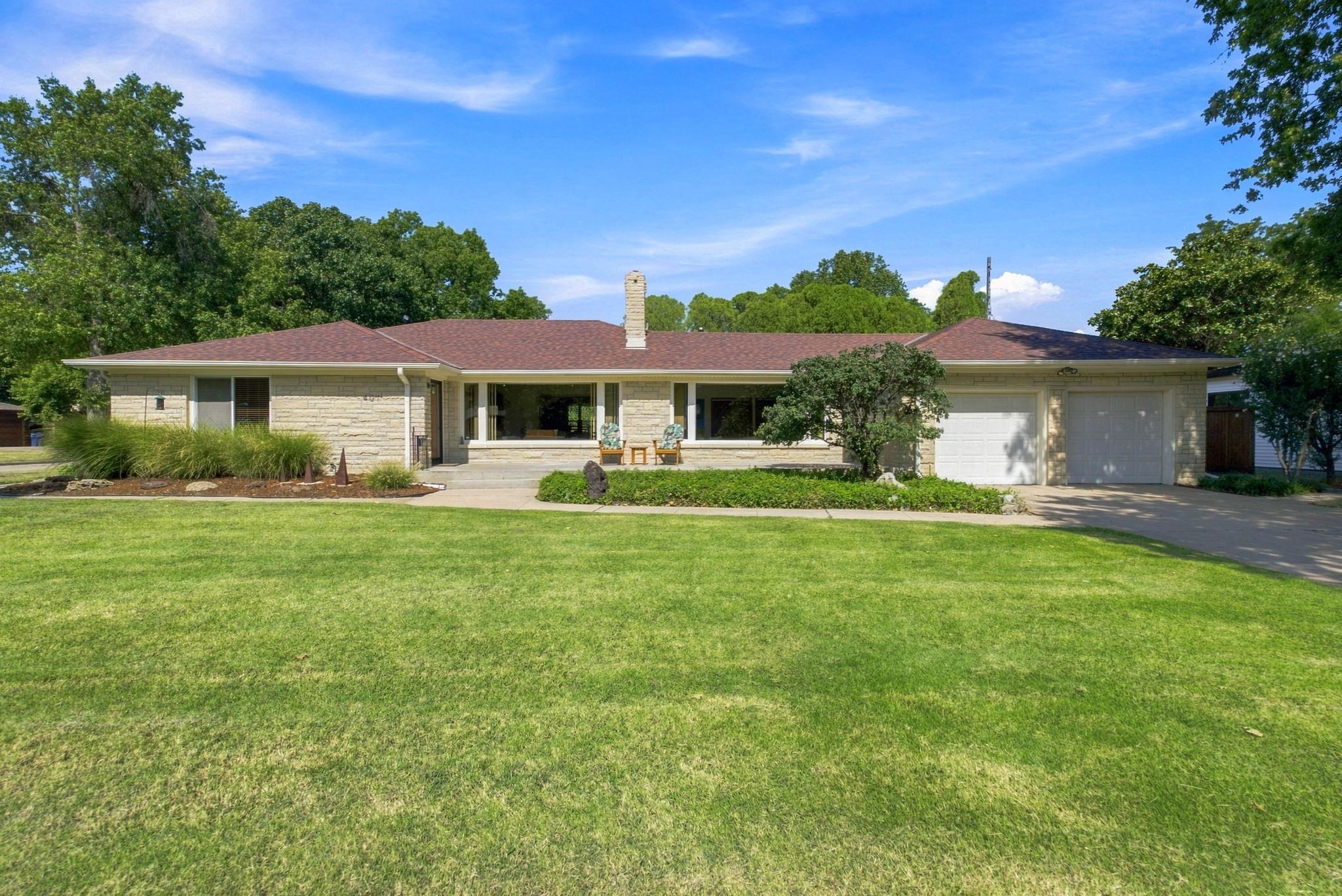 401 N Brookside, Wichita