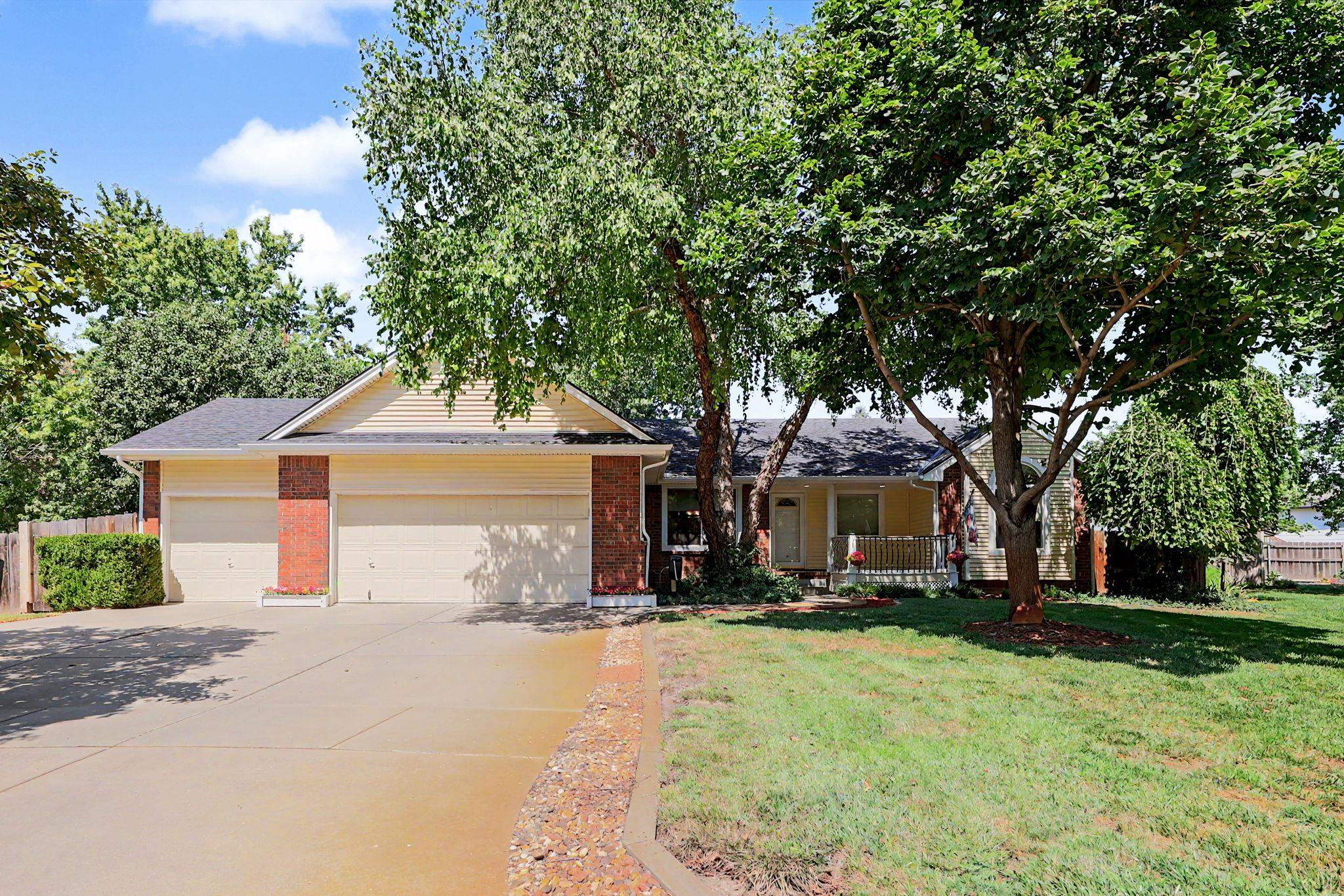 8 E 2nd St Cir, Valley Center