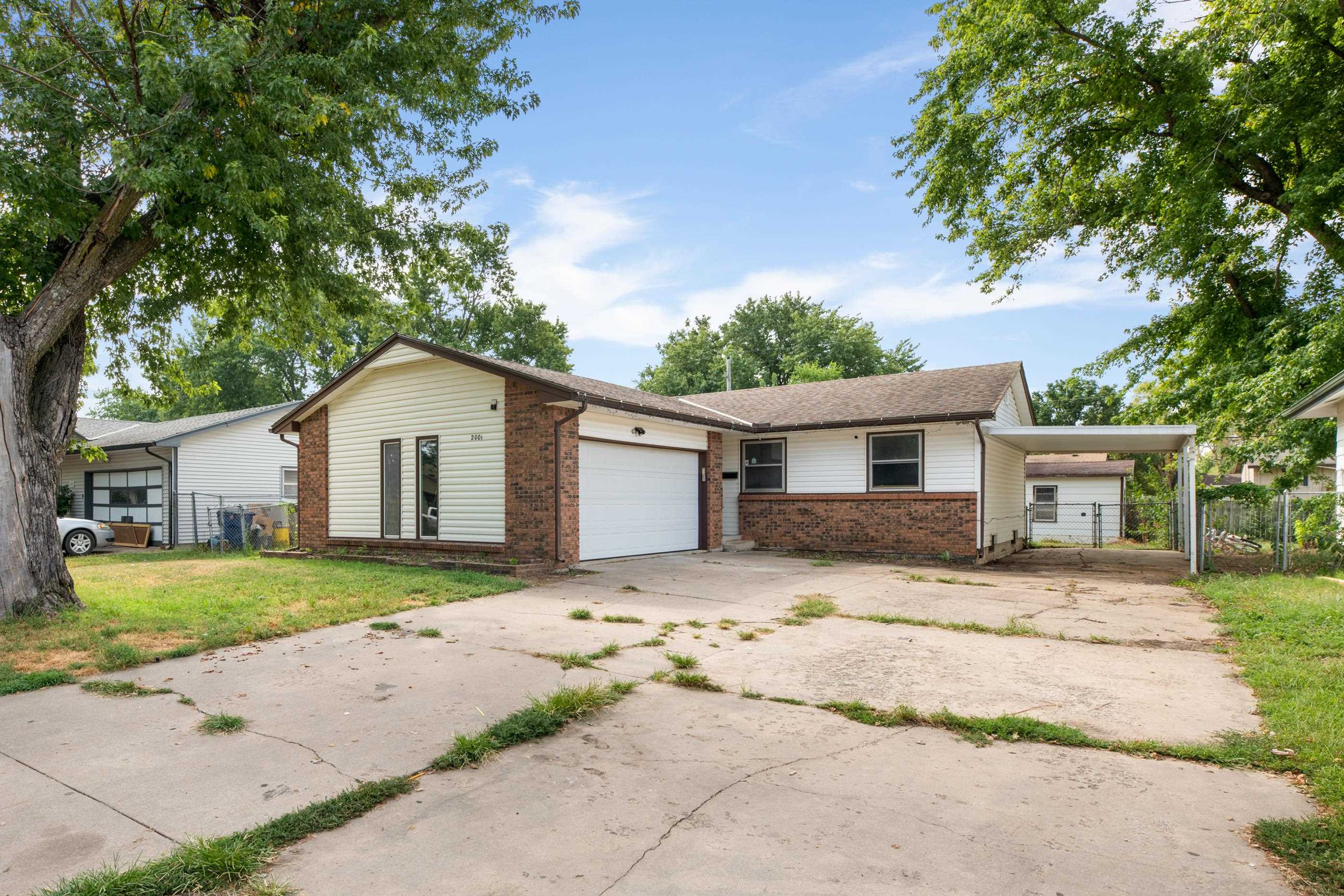 2001 E Idlewild Dr, Wichita
