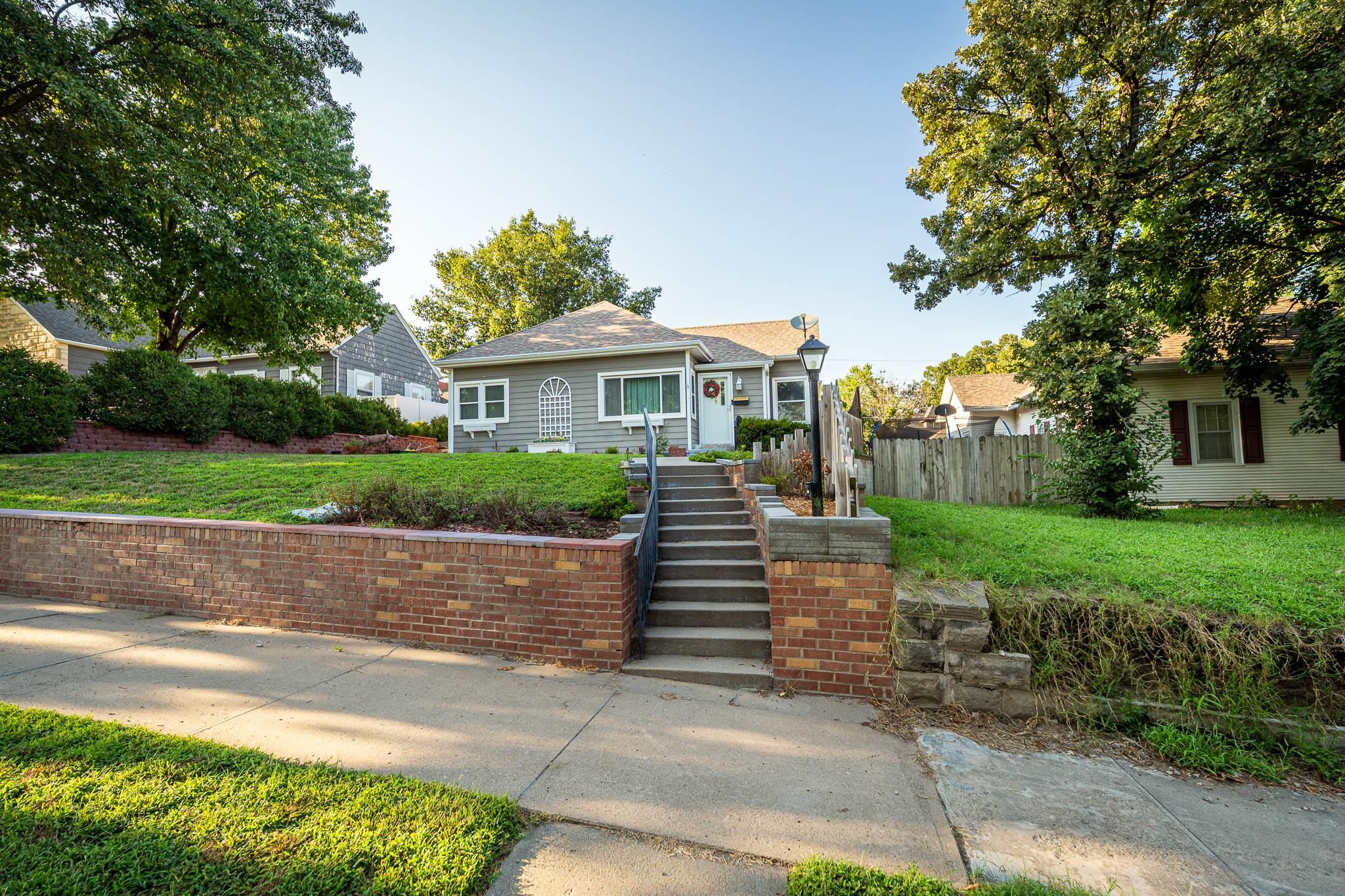315 W 10th, Concordia