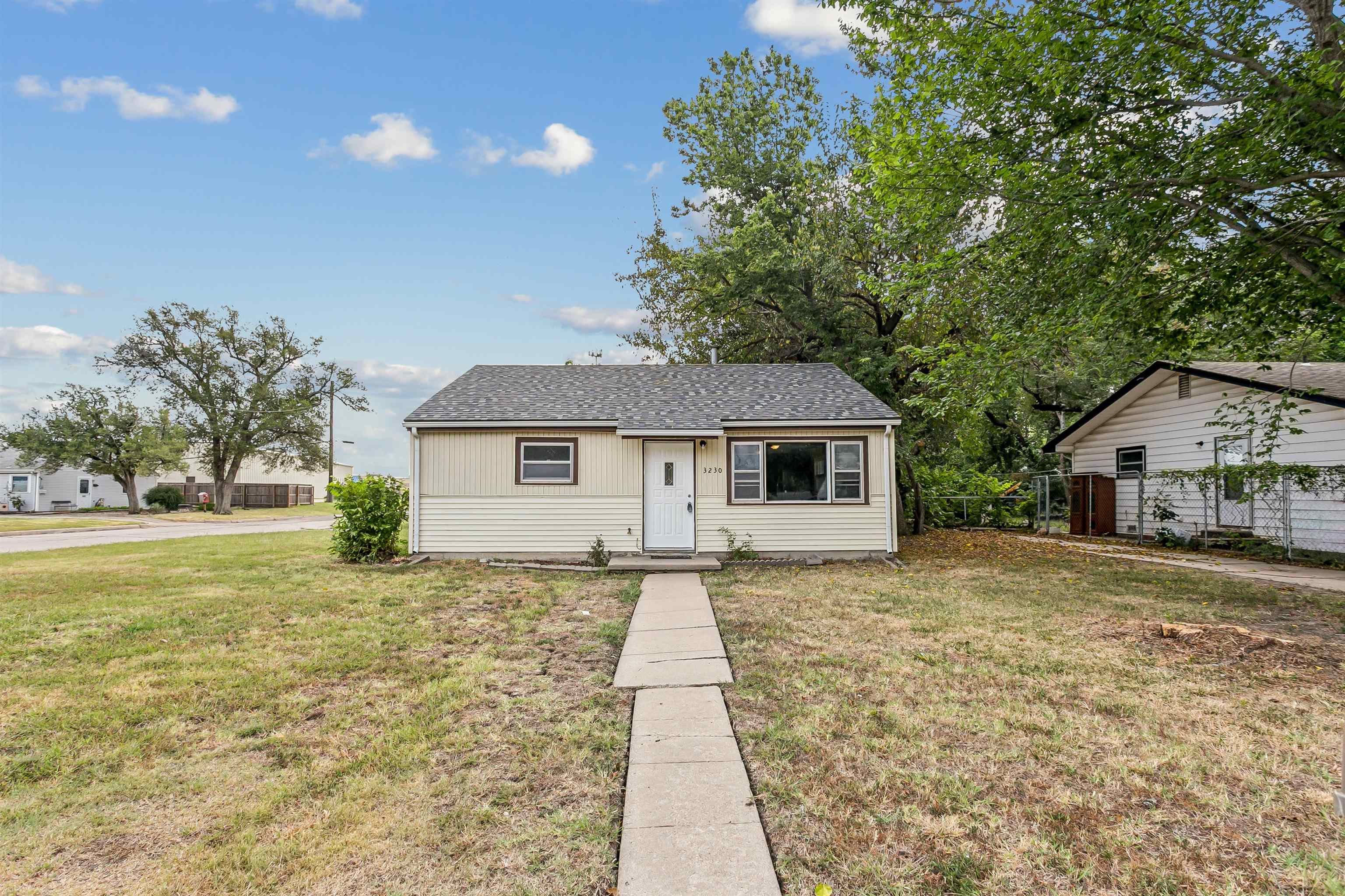 3230 S Fern, Wichita