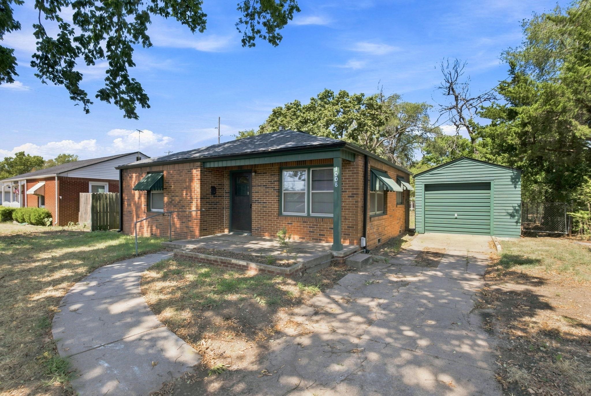 1008 W 45th St S, Wichita