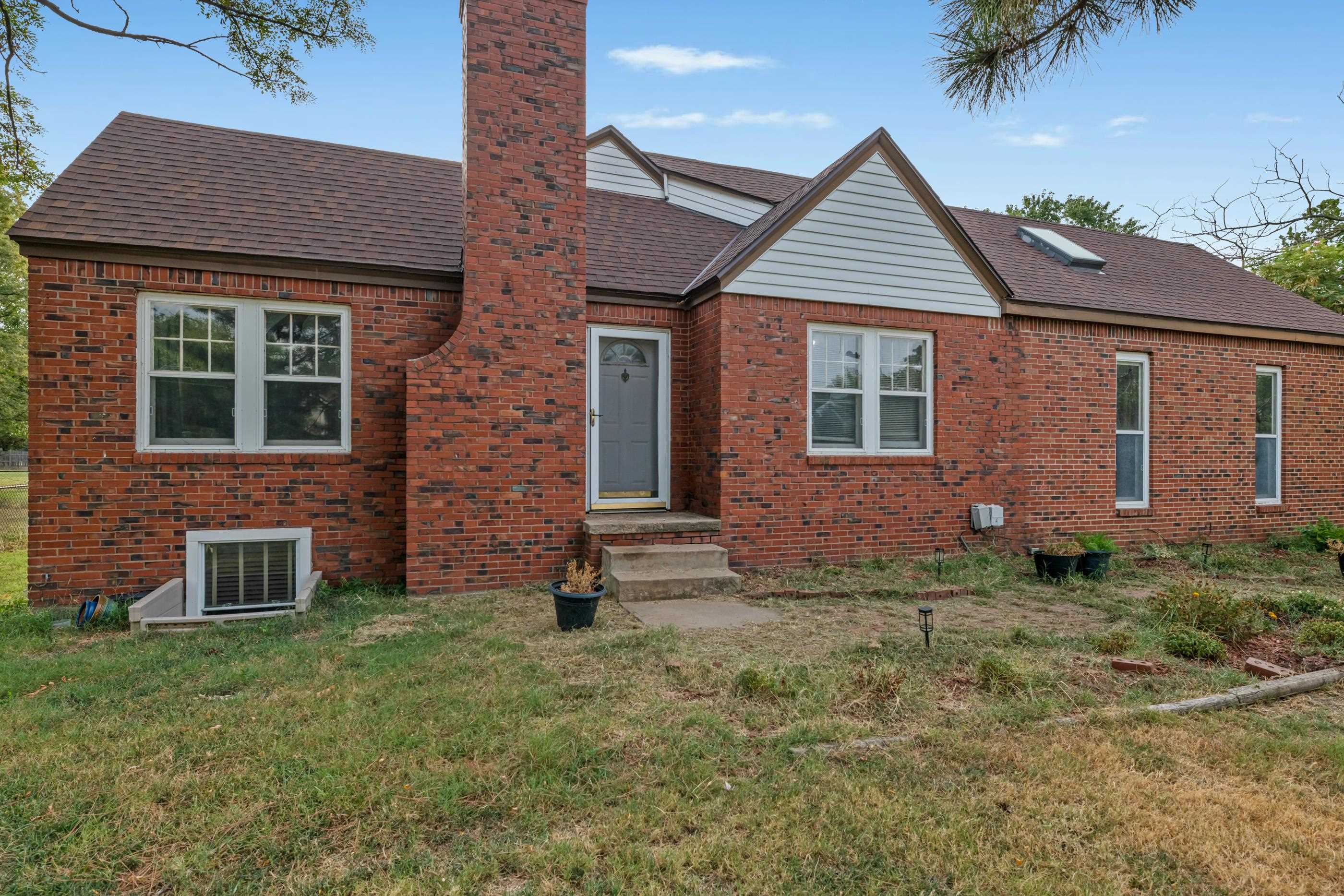 3310 N Charles Ave, Wichita