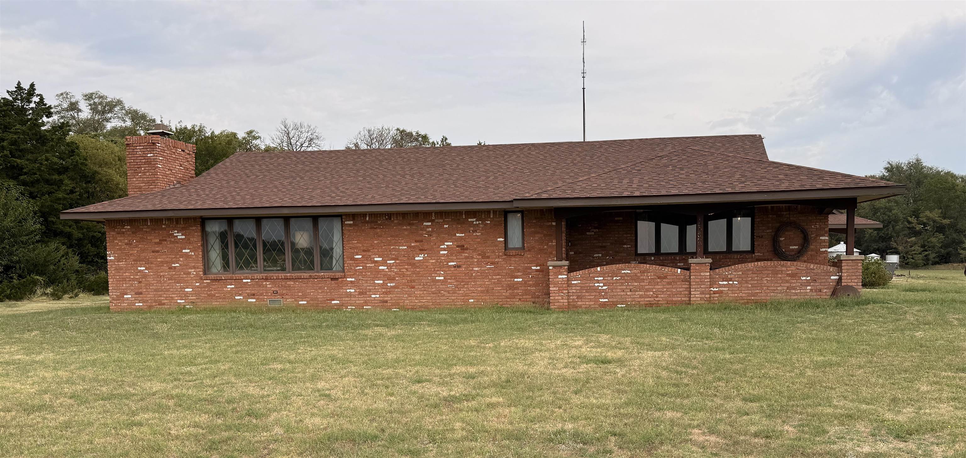 616 W US Hwy 160, Harper