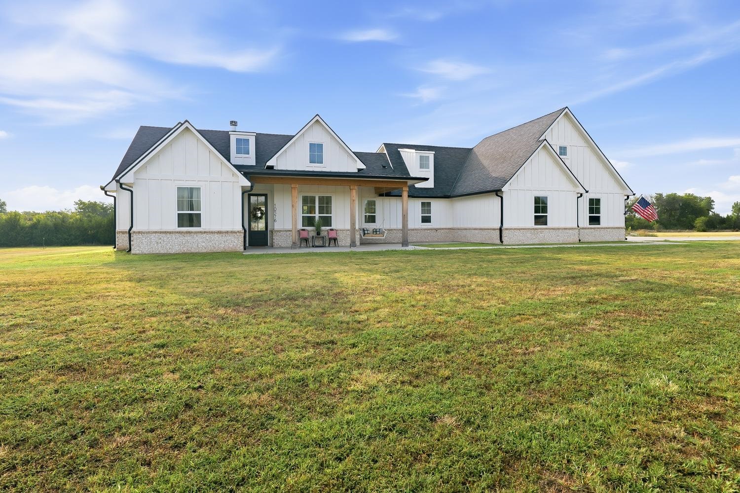 10576 S Ellen St, Mulvane
