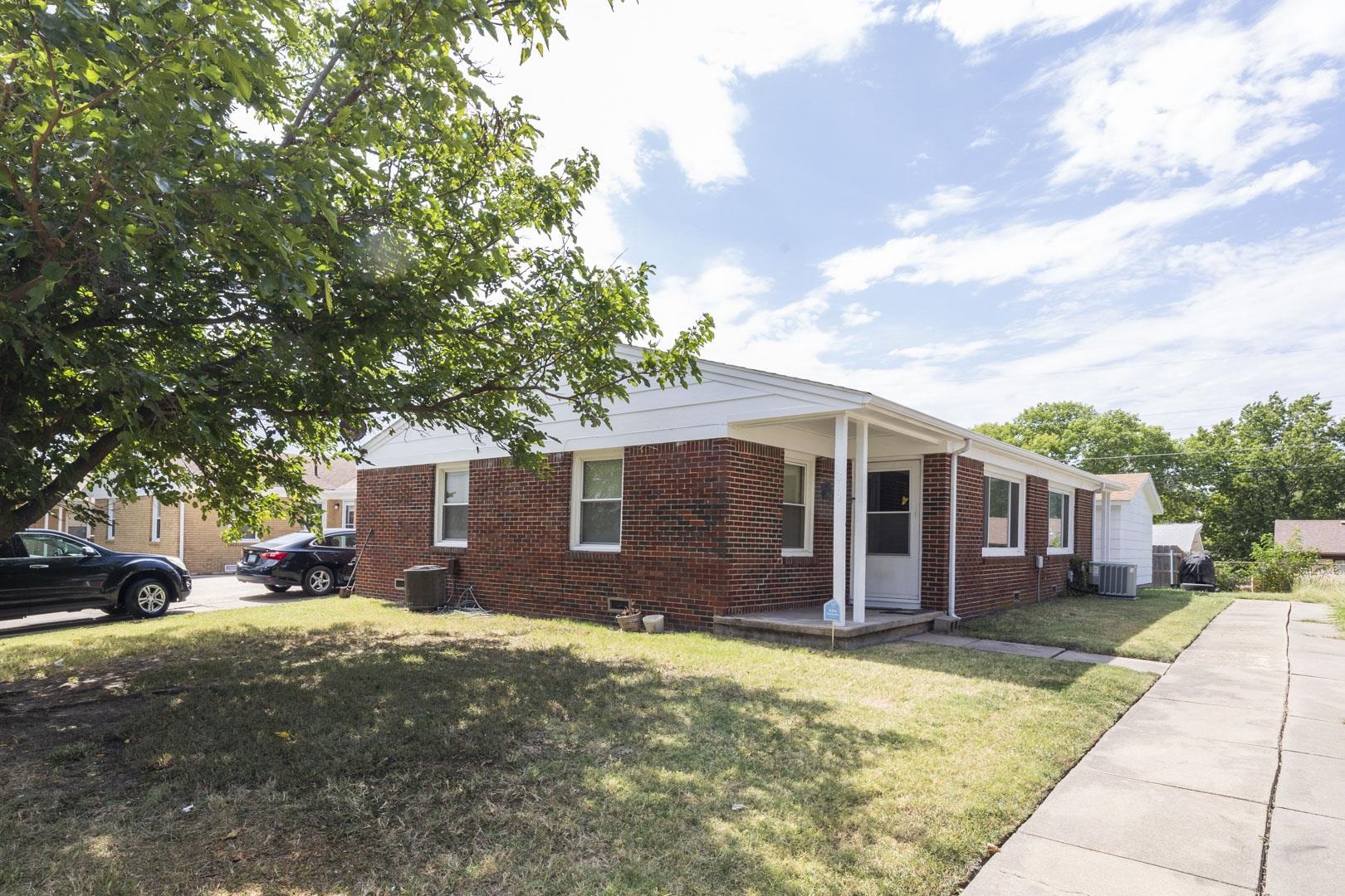 819 & 821 S Hillcrest, Wichita