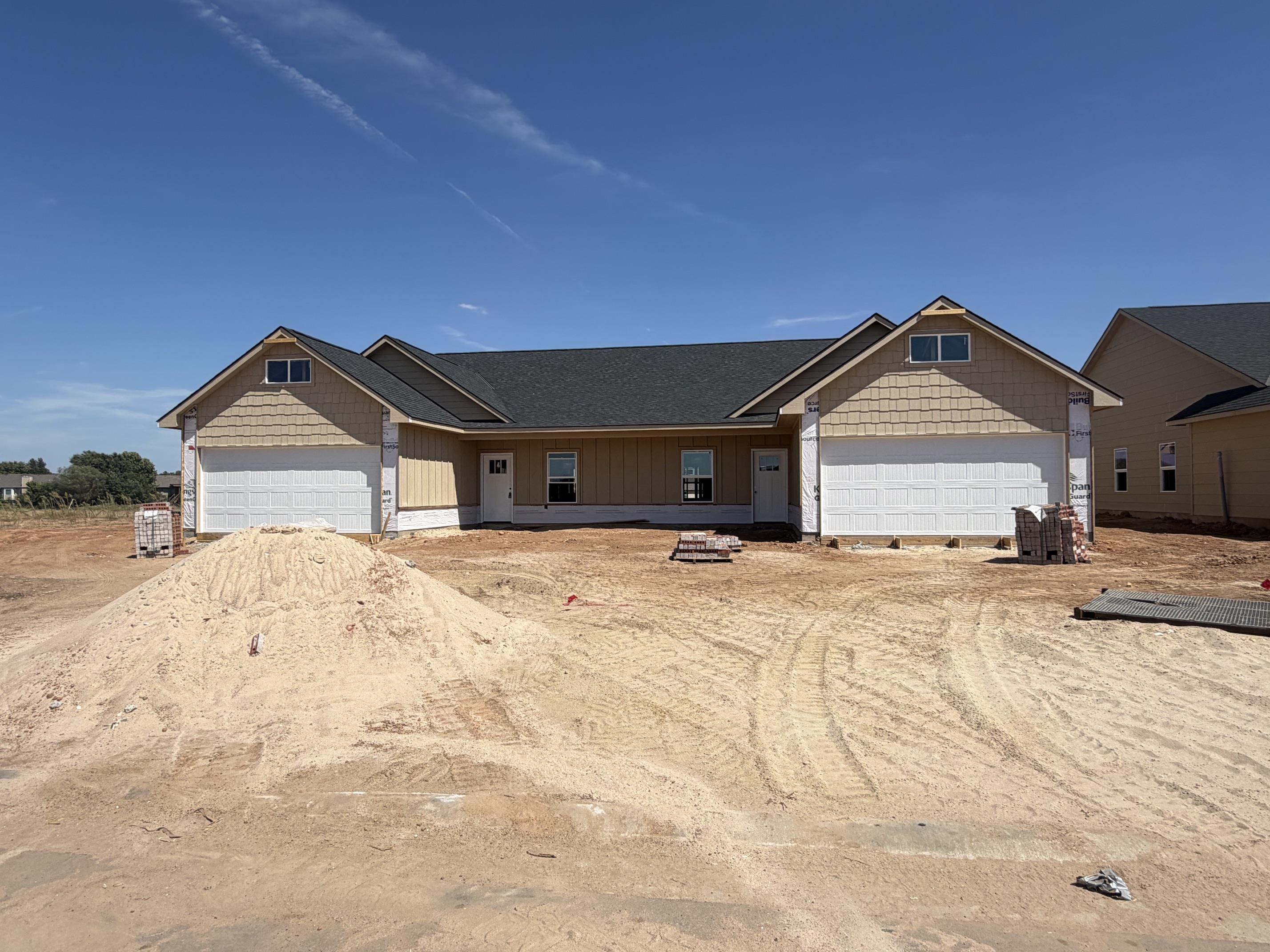 818 N Wheatland St, Wichita